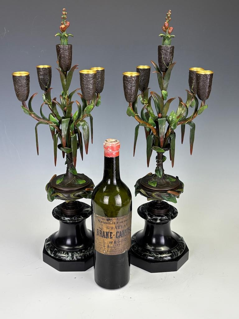 Francese Antica coppia di candelabri in bronzo dipinto a freddo di James Pradier - XIX secolo Fre in vendita