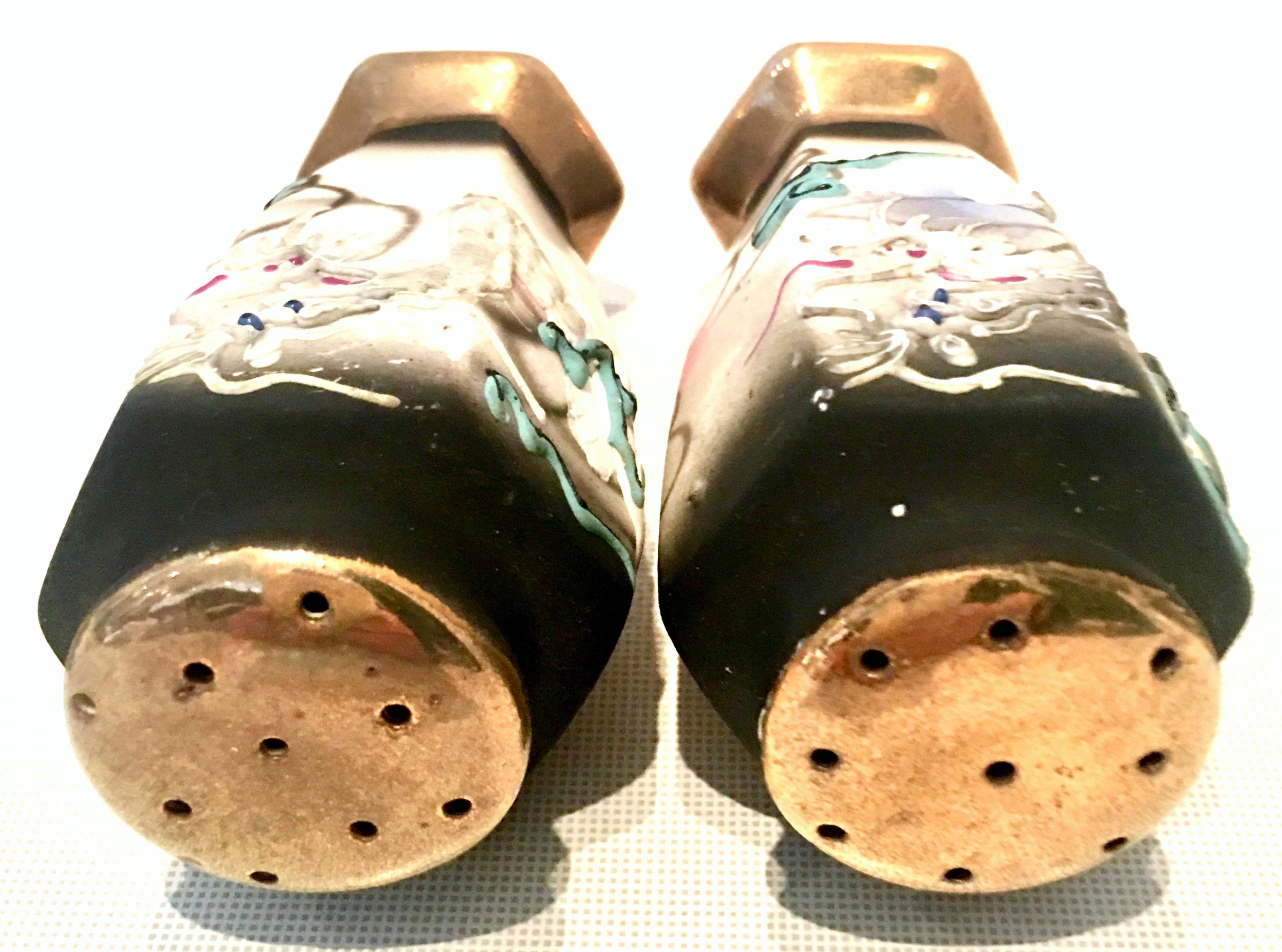 salt and pepper shaker chinaware