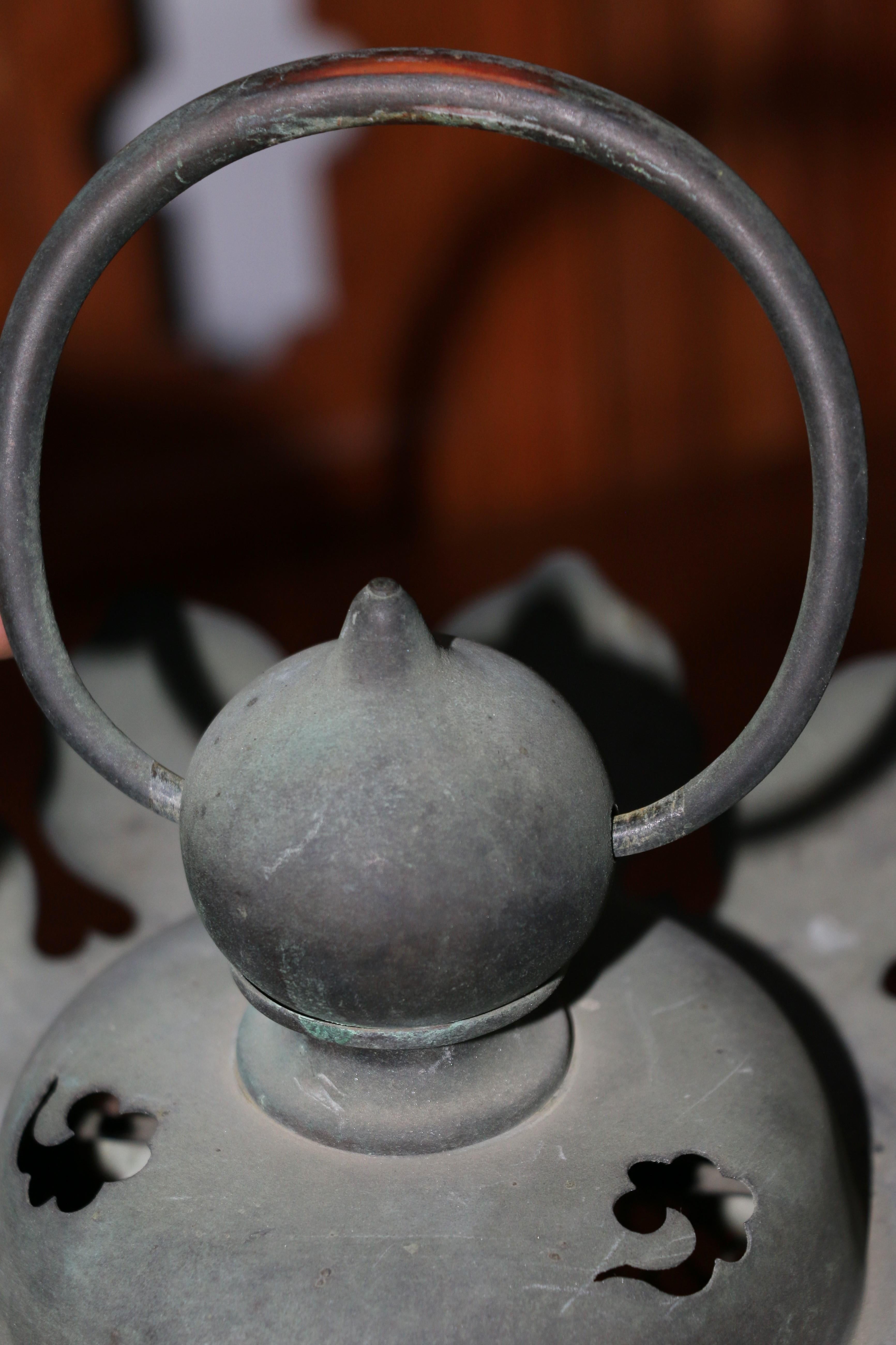 Antique Pair of Japanese Temple Hanging Bronze Lantern For Sale 5