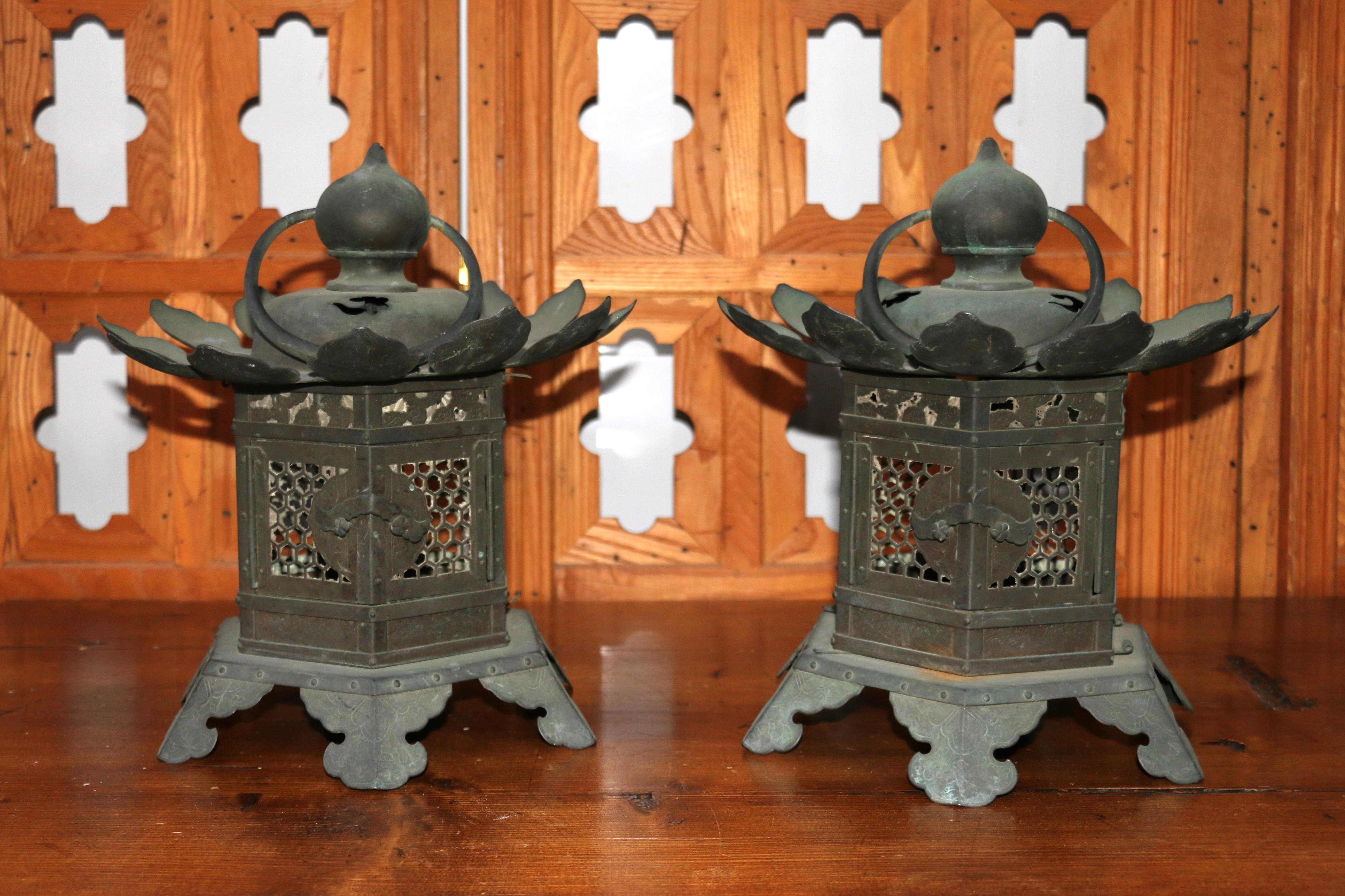 Anglo-Japanese Antique Pair of Japanese Temple Hanging Bronze Lantern For Sale