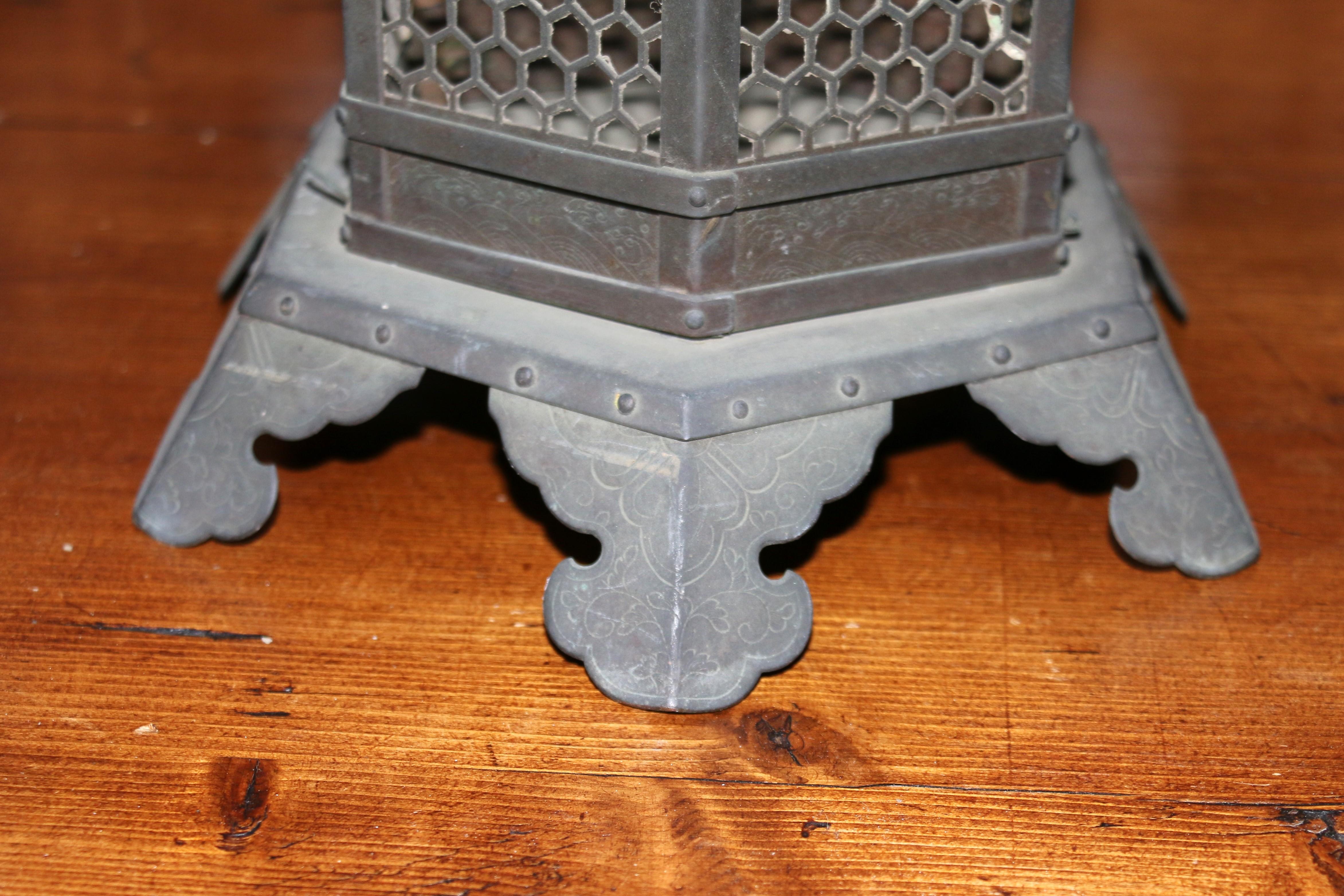 Antique Pair of Japanese Temple Hanging Bronze Lantern For Sale 3
