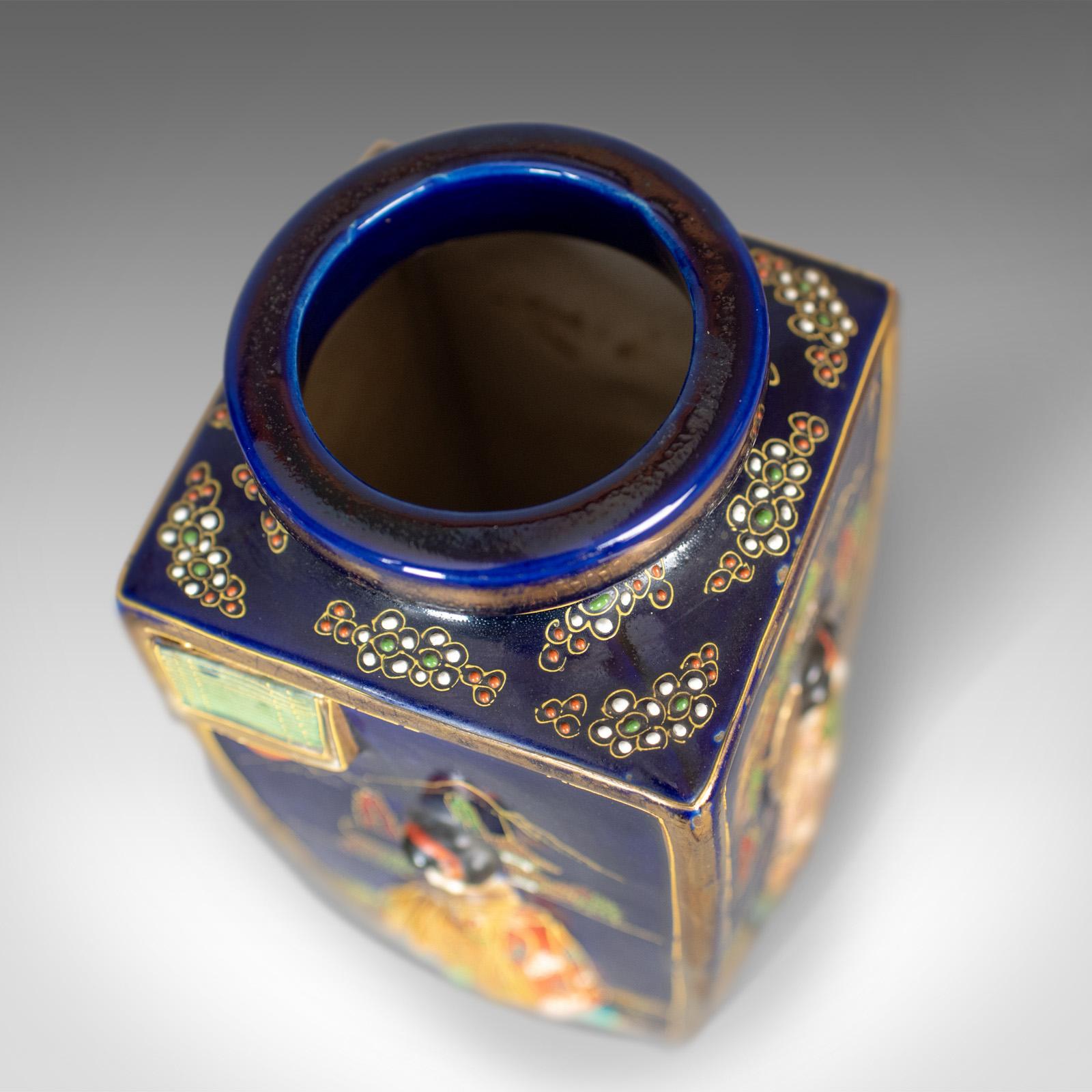 Antique Pair of Japanese Vases, Ceramic Pots, 20th Century For Sale 2