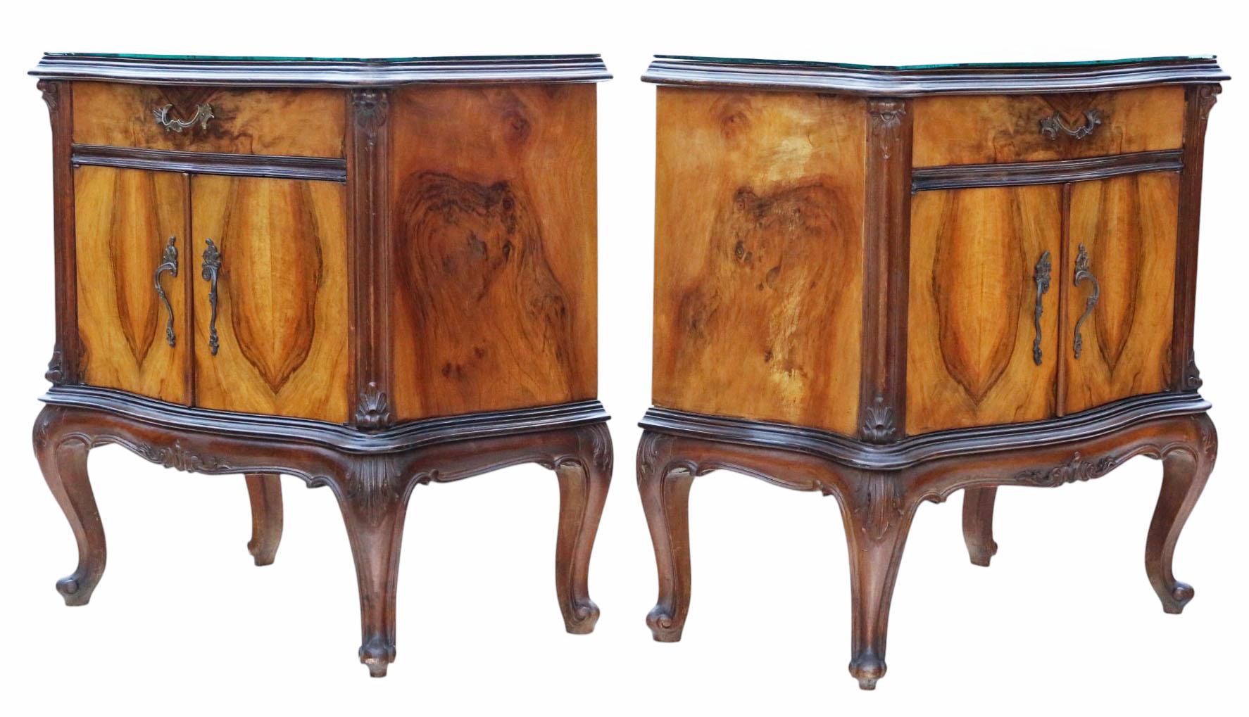 Antica coppia di grandi comodini in noce figurato C1925 Comodini in vendita 2
