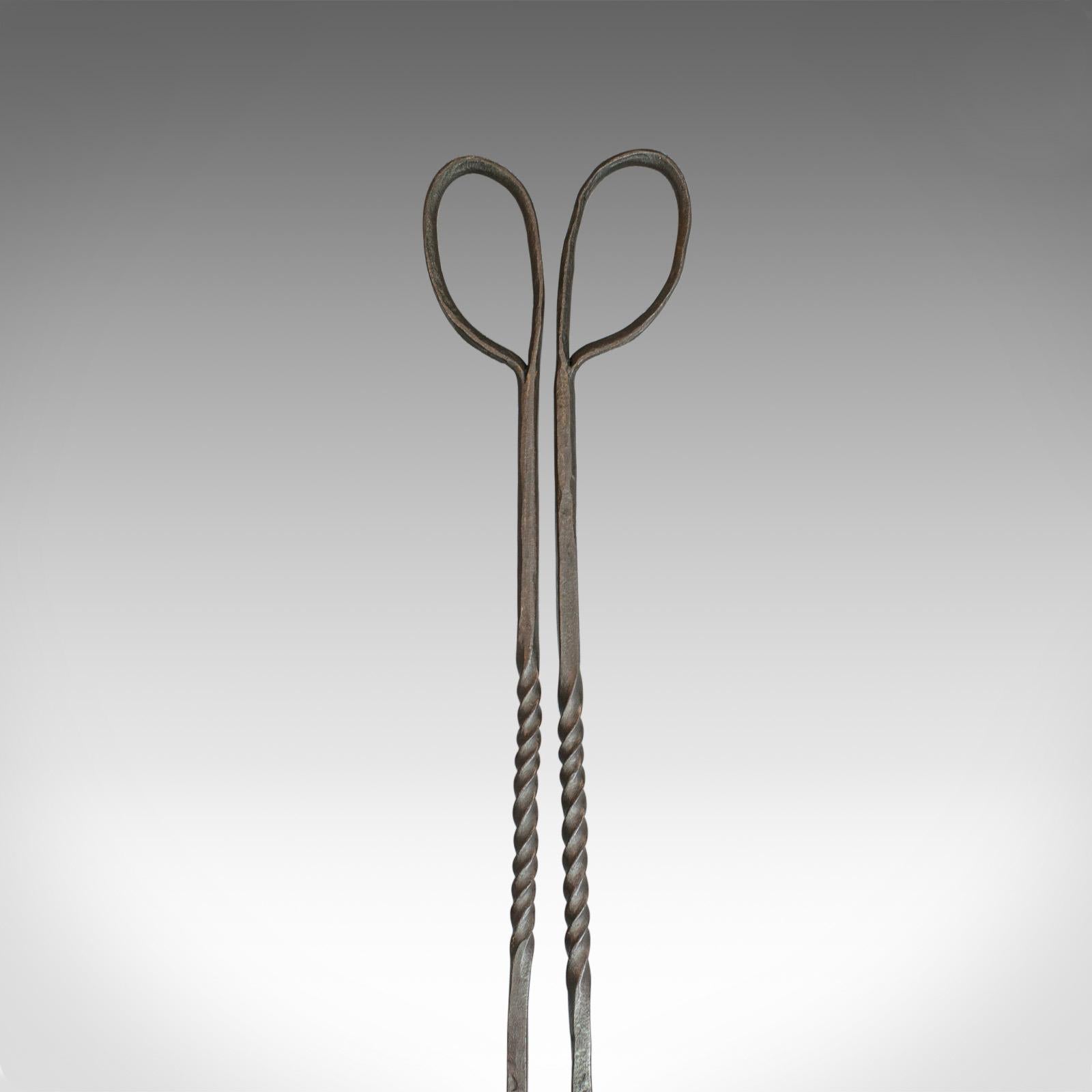 Antique Pair of Large Fire Tongs, Georgian, Hand Forged, Stirrup, circa 1800 In Good Condition In Hele, Devon, GB