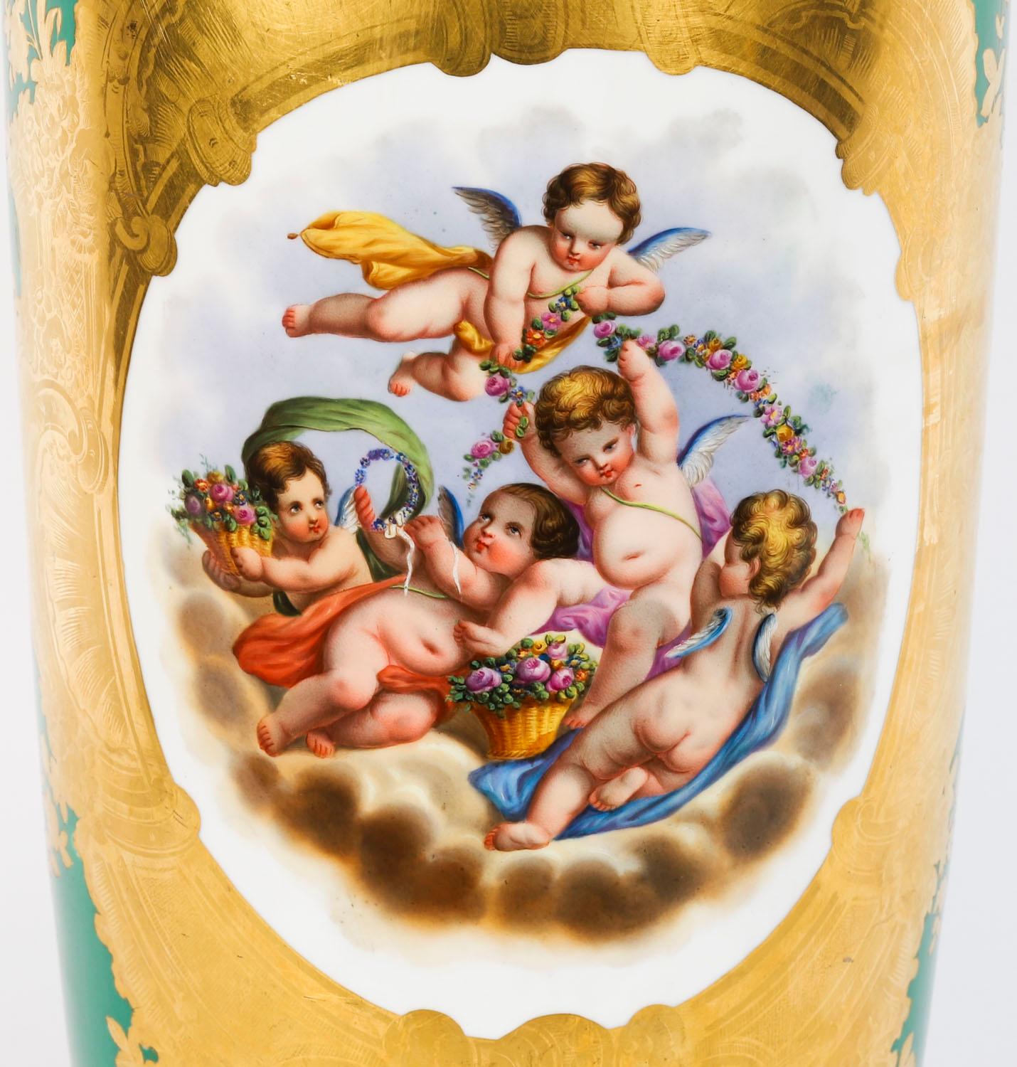 Coppia di grandi vasi in porcellana francese Paris del XIX secolo in vendita 2