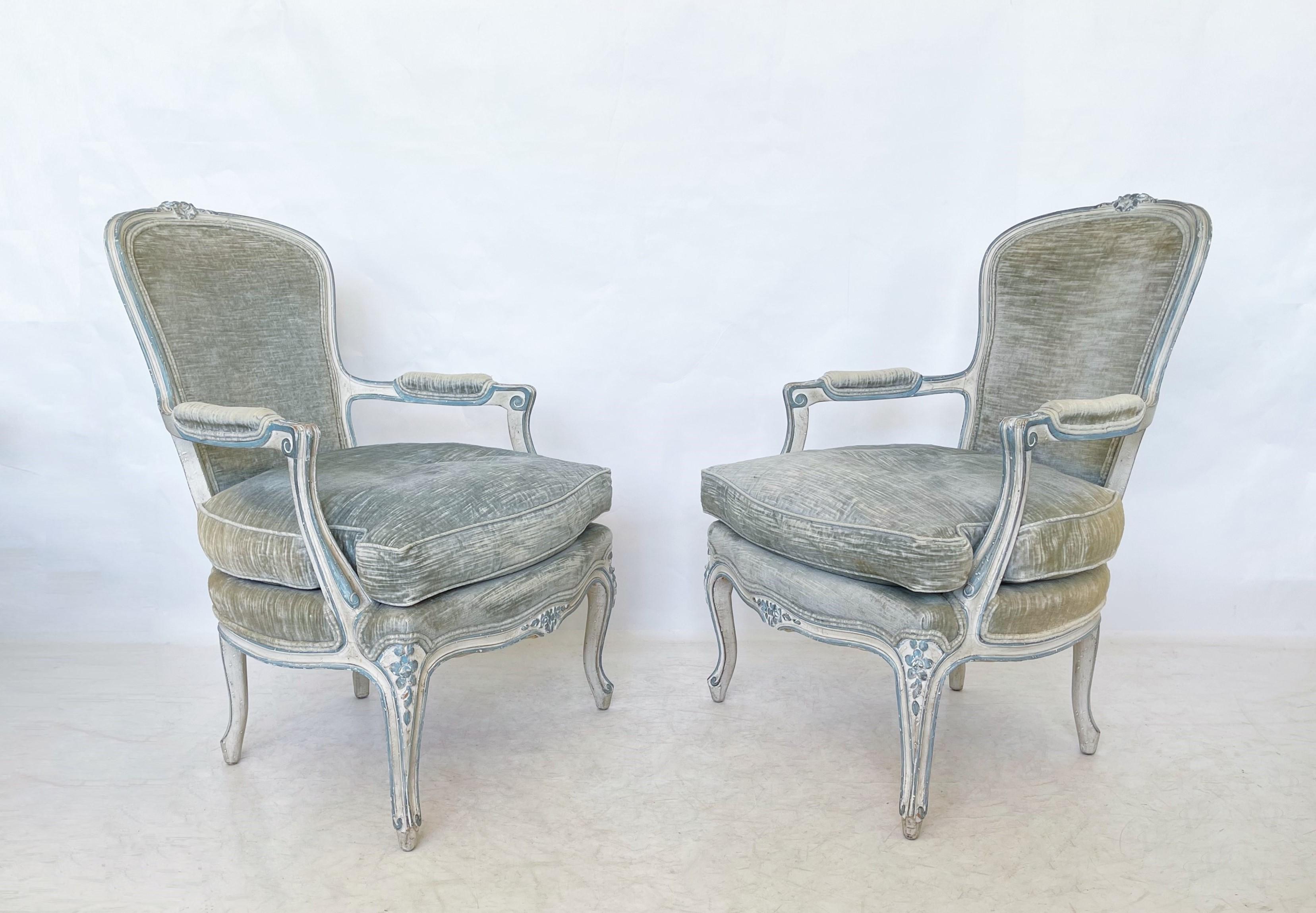 French Antique Pair of Louis XV Painted Bergère/Armchairs For Sale