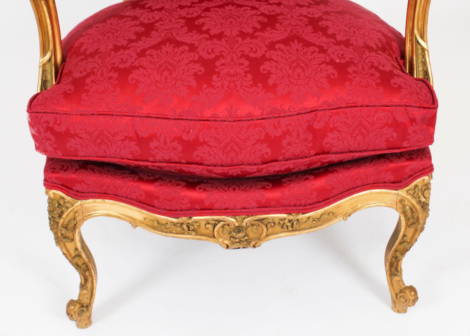 Bois doré Paire d'anciens fauteuils Louis XV Revive en bois doré 19 siècle en vente