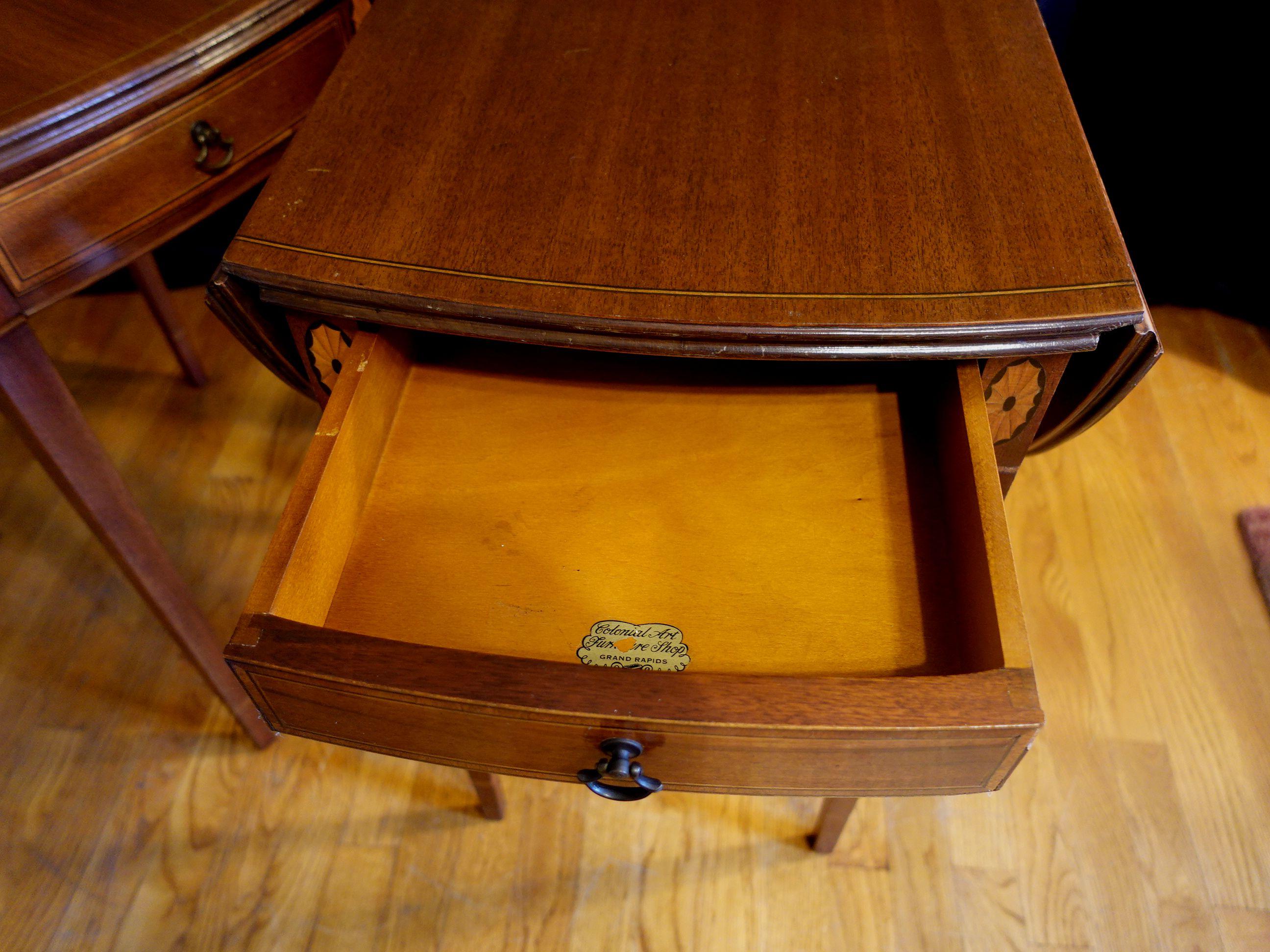 Antique Pair of Mahogany Banded Pembroke Side Tables 7