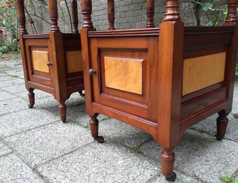 Antique Pair of Mahogany Nightstands with Bird'sEye Maple Inlay and