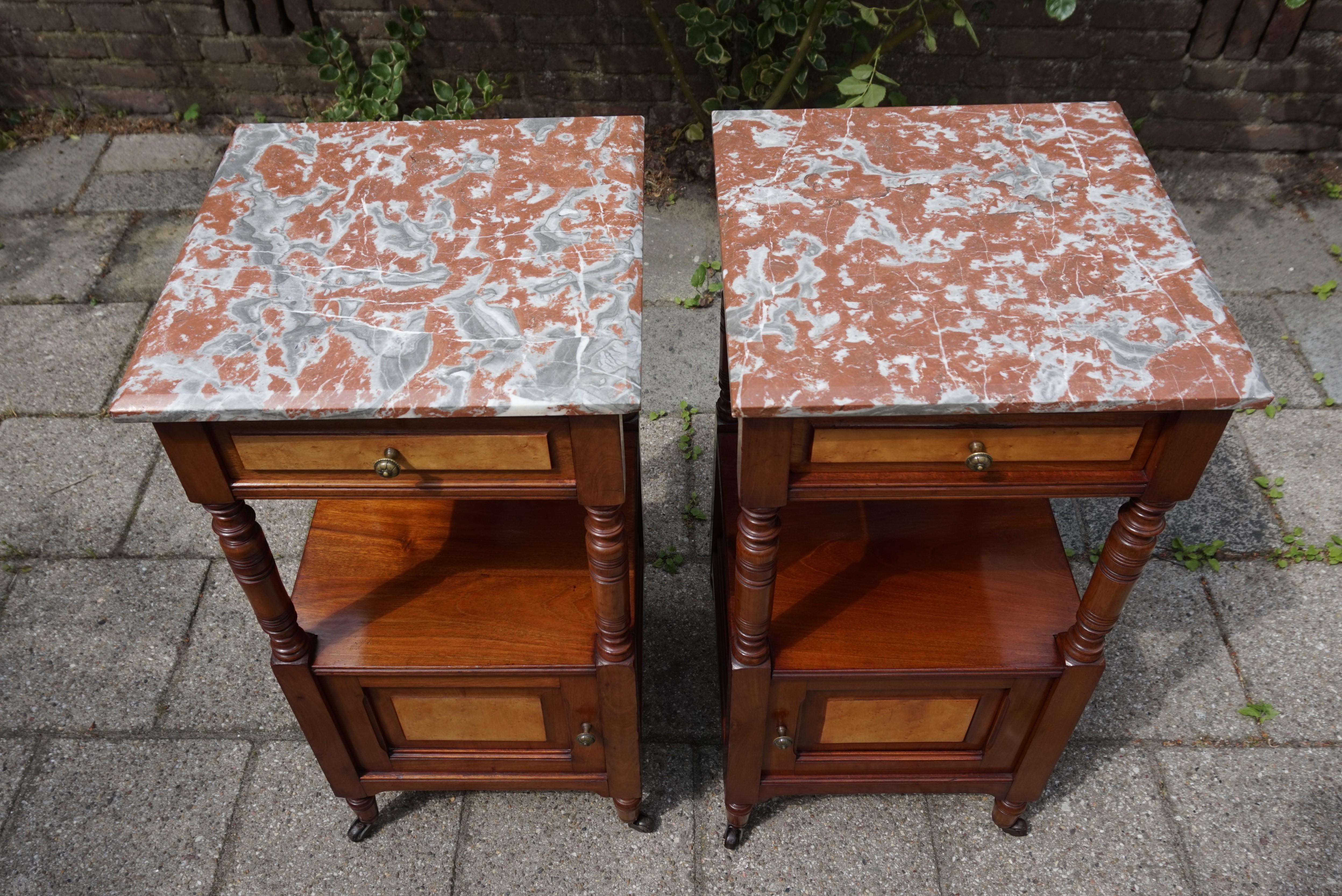 19th Century Antique Pair of Nutwood Nightstands with Bird's-Eye Maple Inlay and Marble Tops
