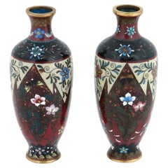 Ancienne paire de vases japonais Meiji en émail cloisonné