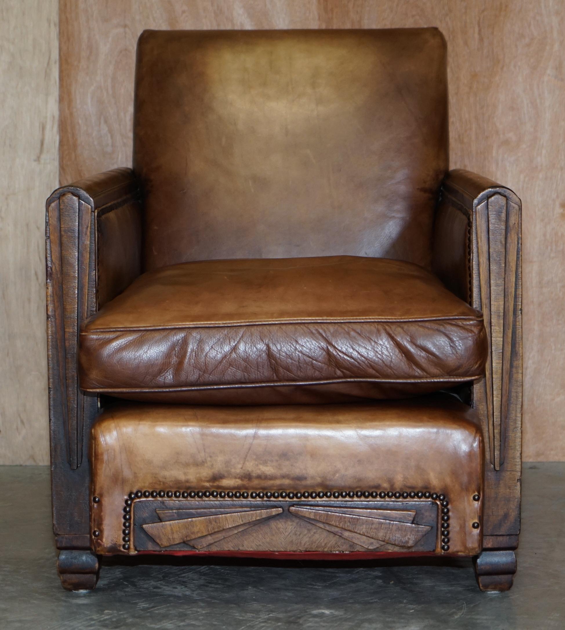 Paire de fauteuils anciens Metropolitan Art Déco 1920 en cuir marron teint à la main en vente 7