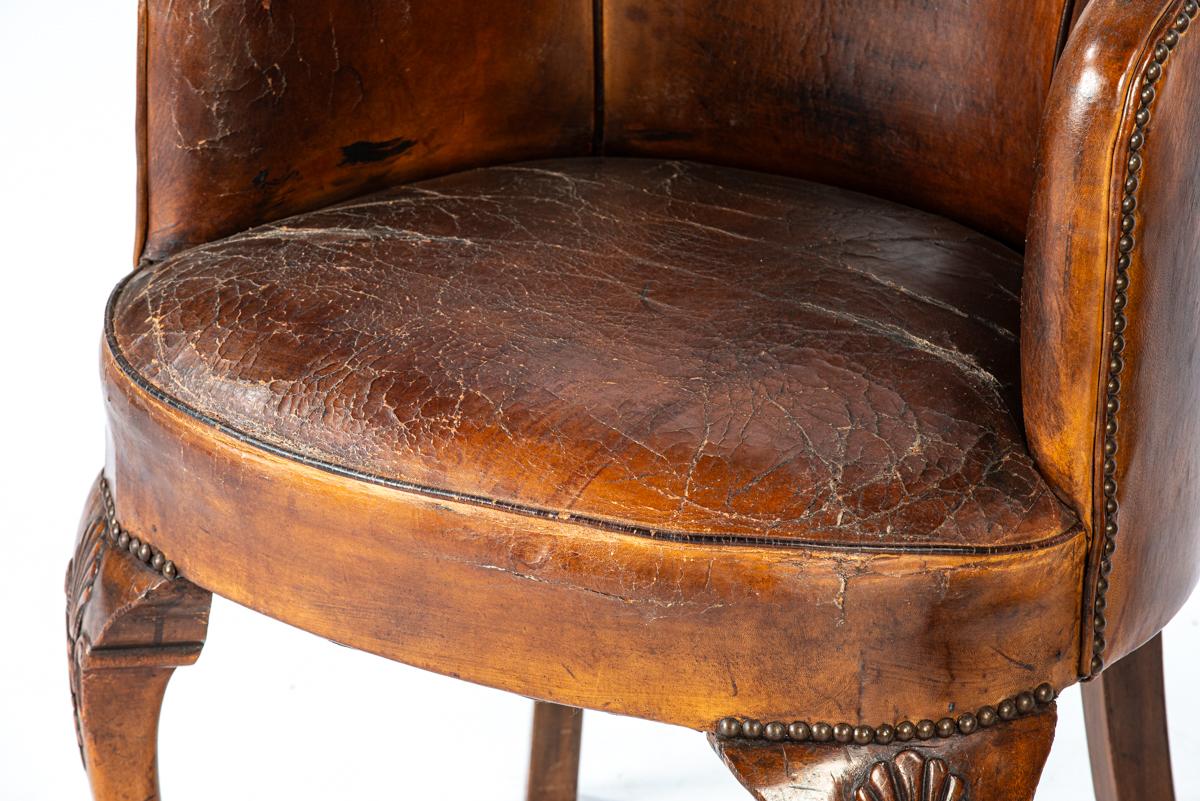 Paire de fauteuils Chippendale anglais du milieu du 19ème siècle, marron chaud, anciens en vente 1