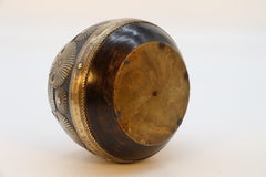 Antiguo par de cuencos ceremoniales indios del periodo Raj de mediados del siglo XIX circa 1860