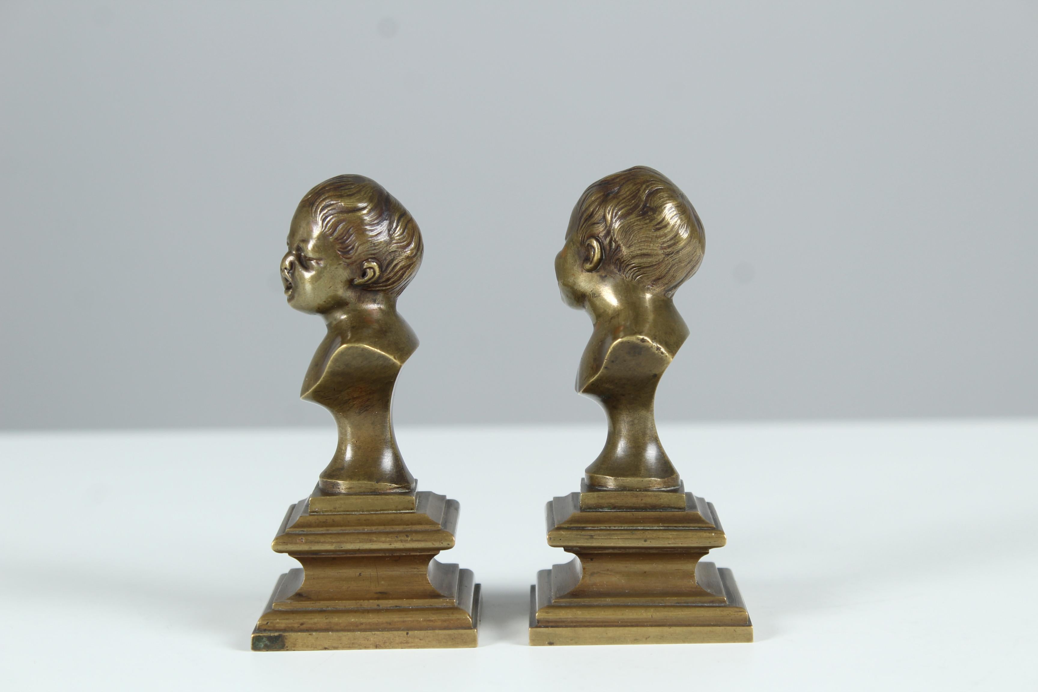 Antique Pair of Miniature Bronze Busts, Children Laughing and Crying, Late 19th In Good Condition For Sale In Greven, DE