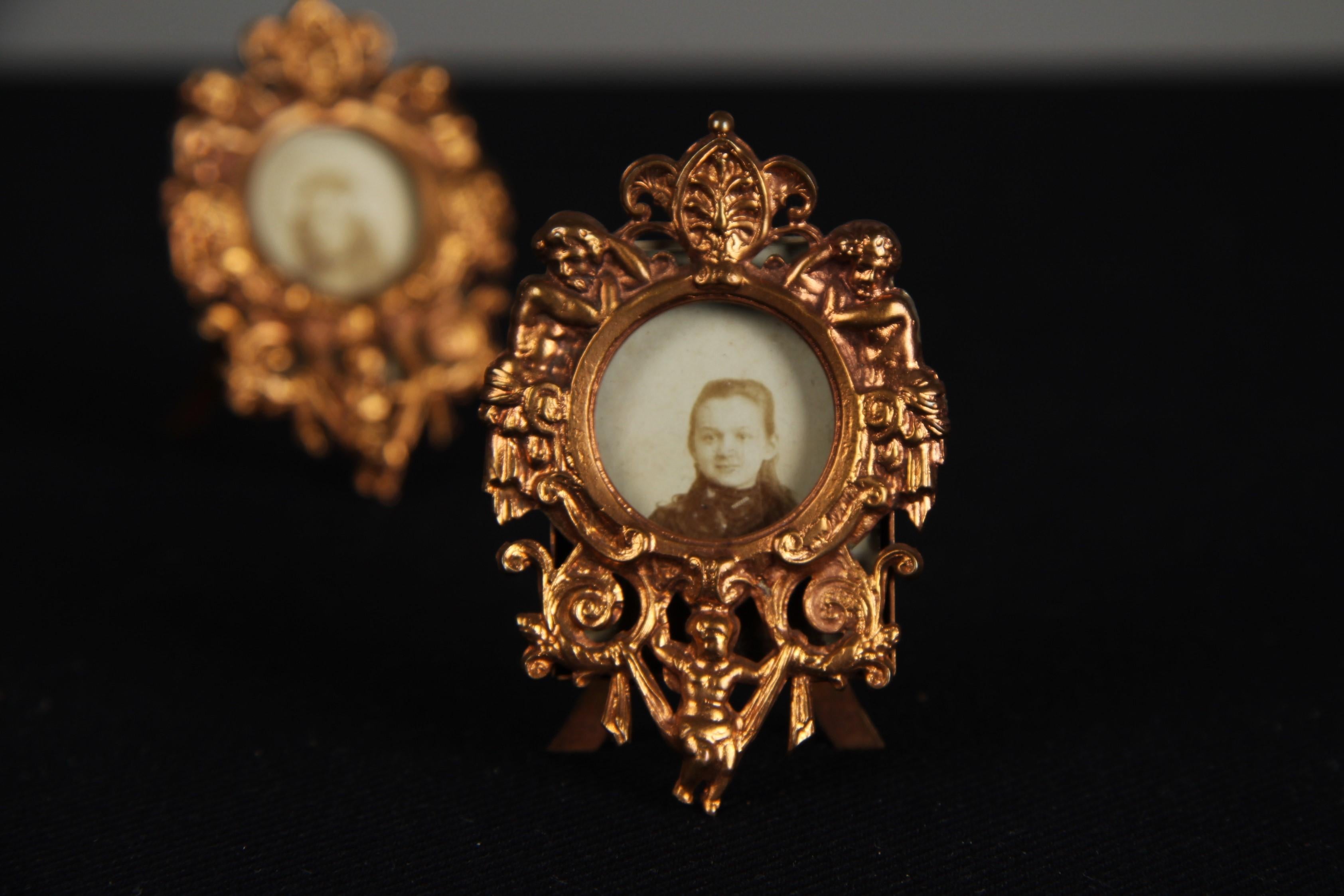 French Antique Pair Of Miniature Picture Frames, France, 1890s, 2 x 2 cm For Sale