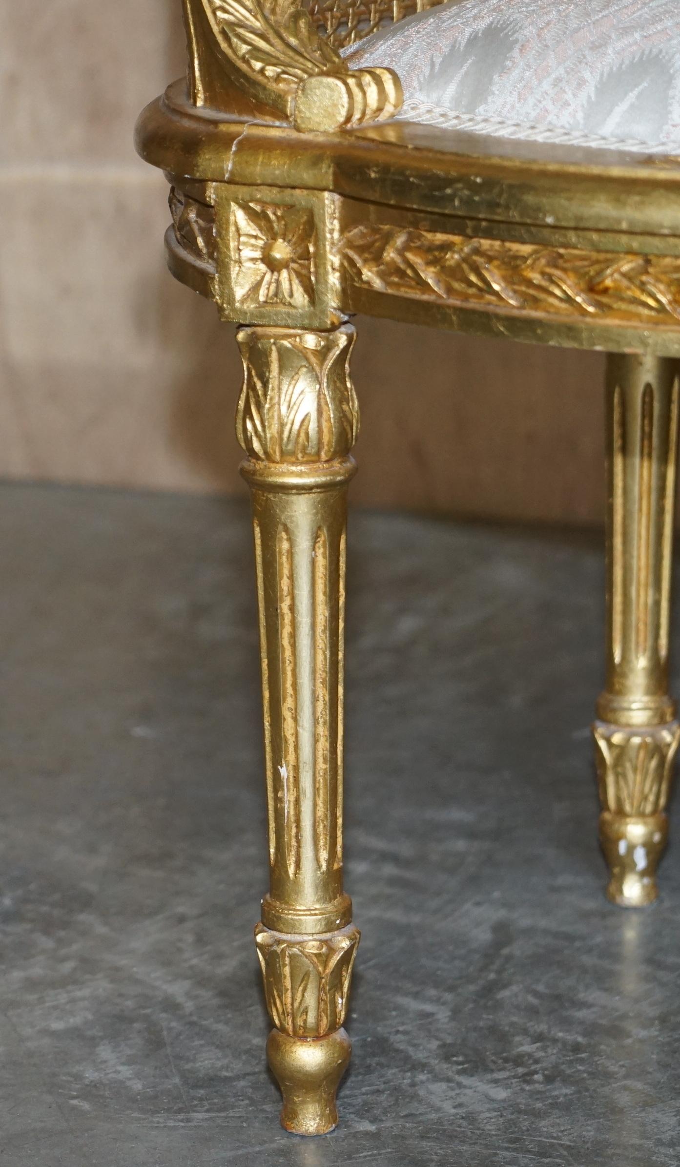 Antique Pair of Napoleon III circa 1870 Gold Giltwood Bergere Armchairs Louis For Sale 4