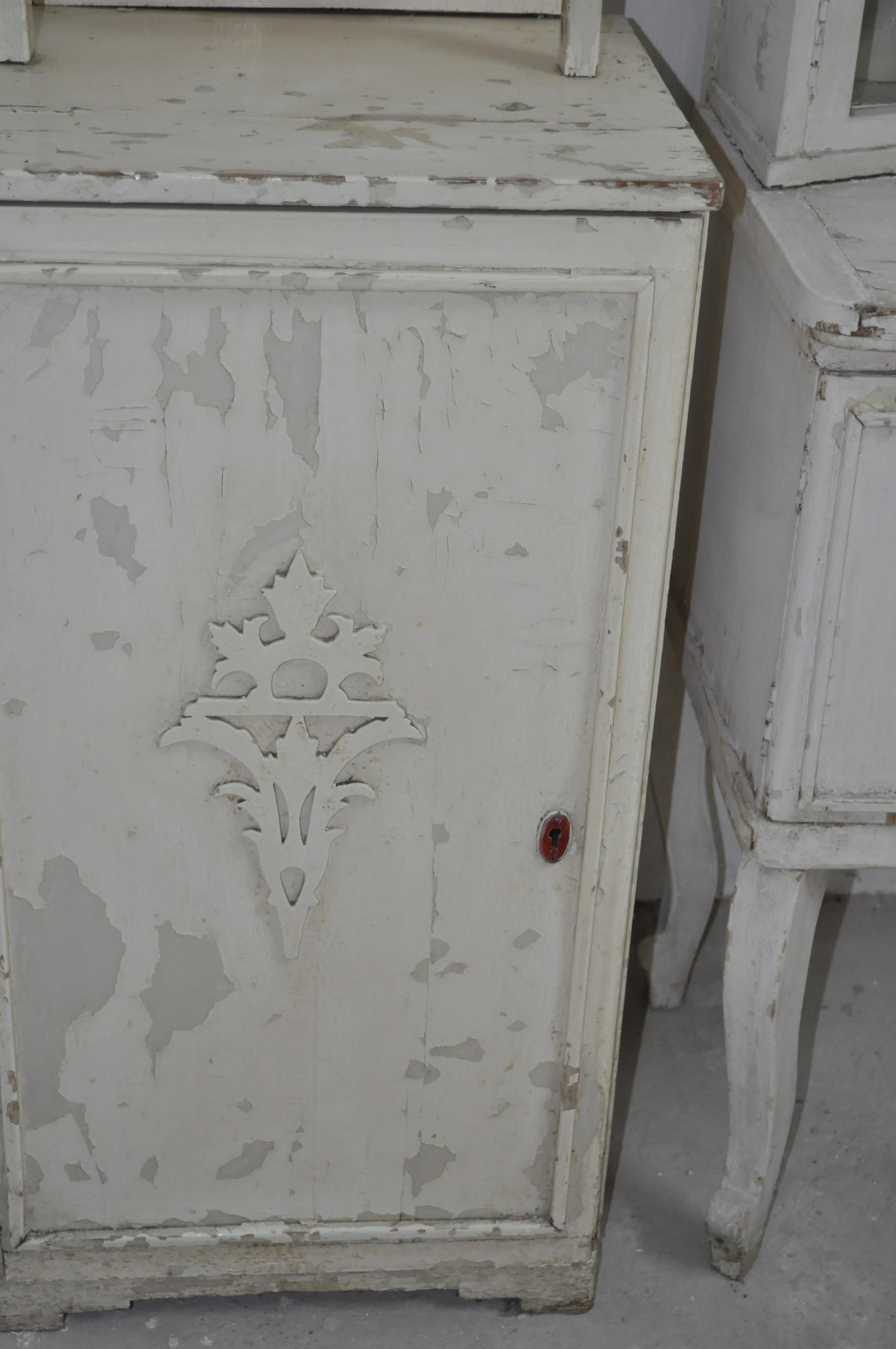 Antique Pair of Nightstands In Good Condition For Sale In Lábatlan, HU