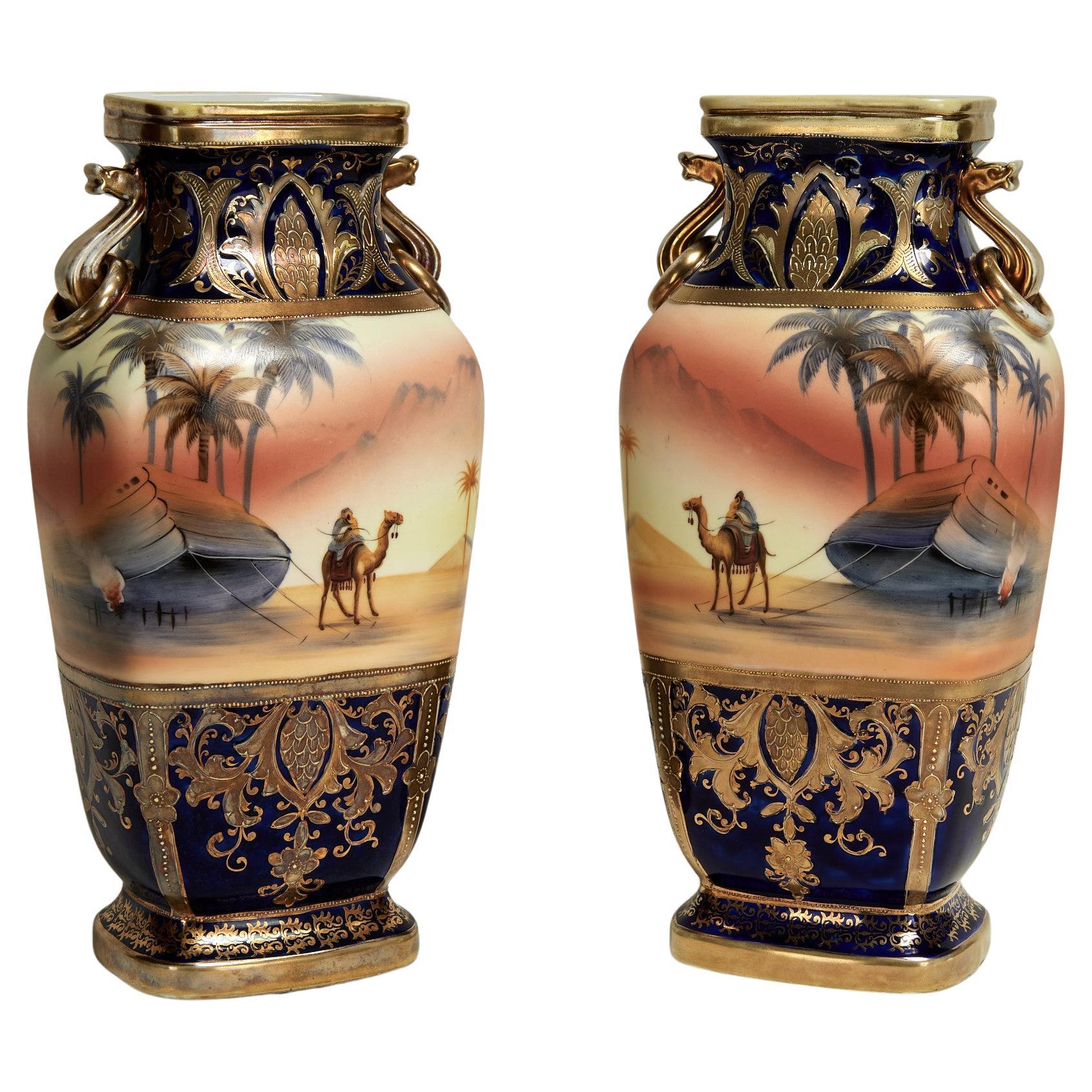 Antica coppia di vasi orientalisti Noritake Komaru in vendita