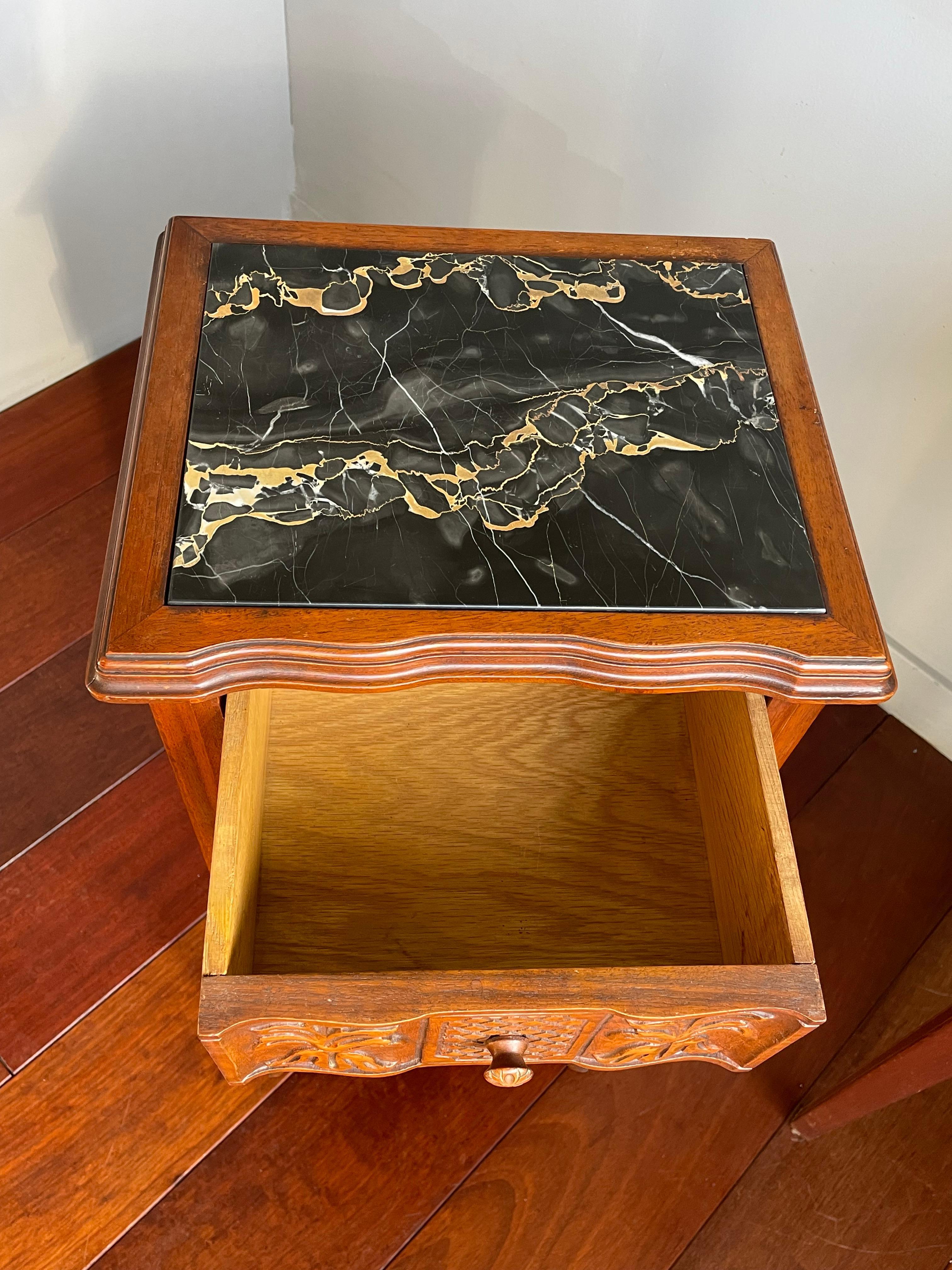 Antique Pair of Nutwood Bedside Cabinets / Nightstands with Stunning Marble Tops For Sale 4