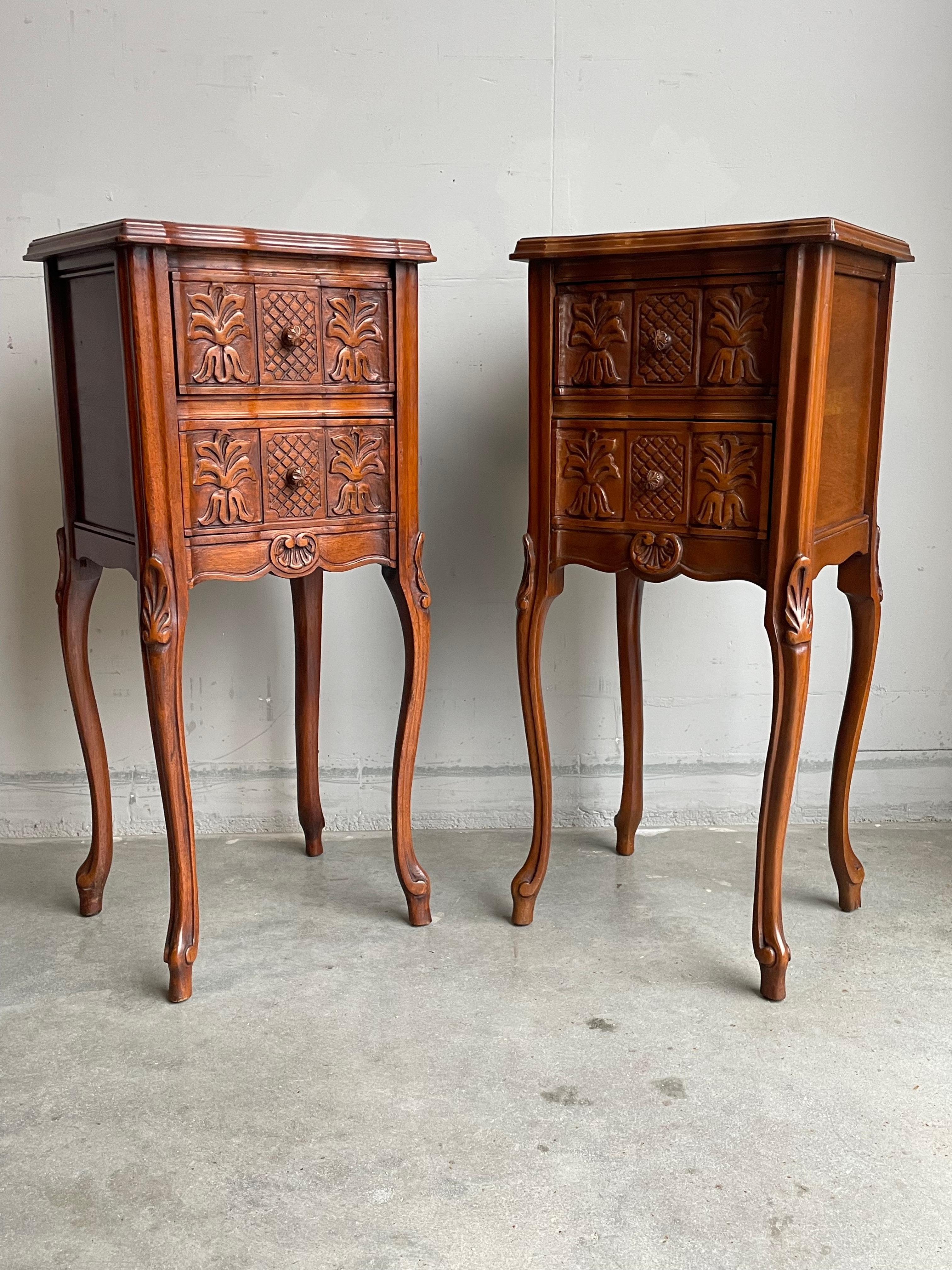 Antique Pair of Nutwood Bedside Cabinets / Nightstands with Stunning Marble Tops For Sale 9