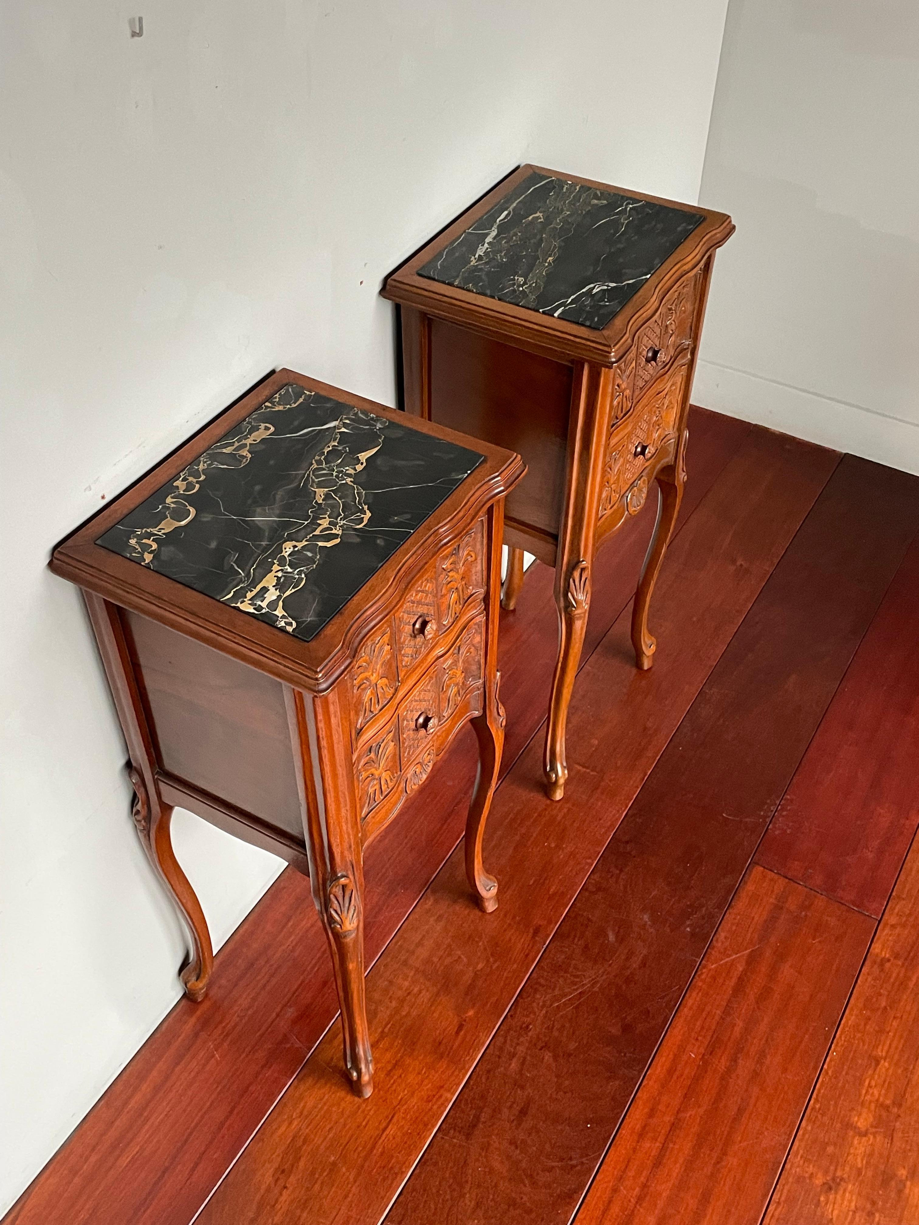 Antique Pair of Nutwood Bedside Cabinets / Nightstands with Stunning Marble Tops For Sale 1