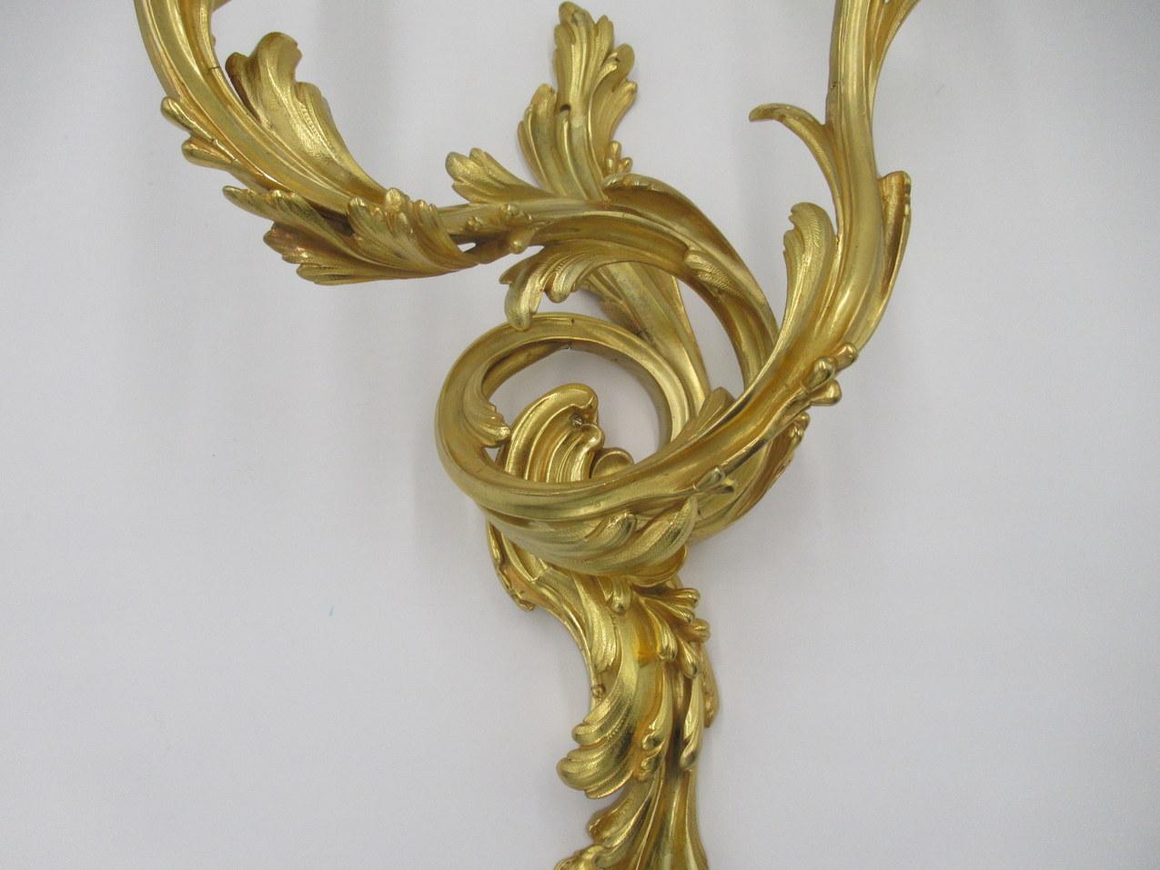 Antique Pair of Ormolu Gilt Bronze Twin Light Wall Candle Sconces Appliques 19Ct In Good Condition In Dublin, Ireland