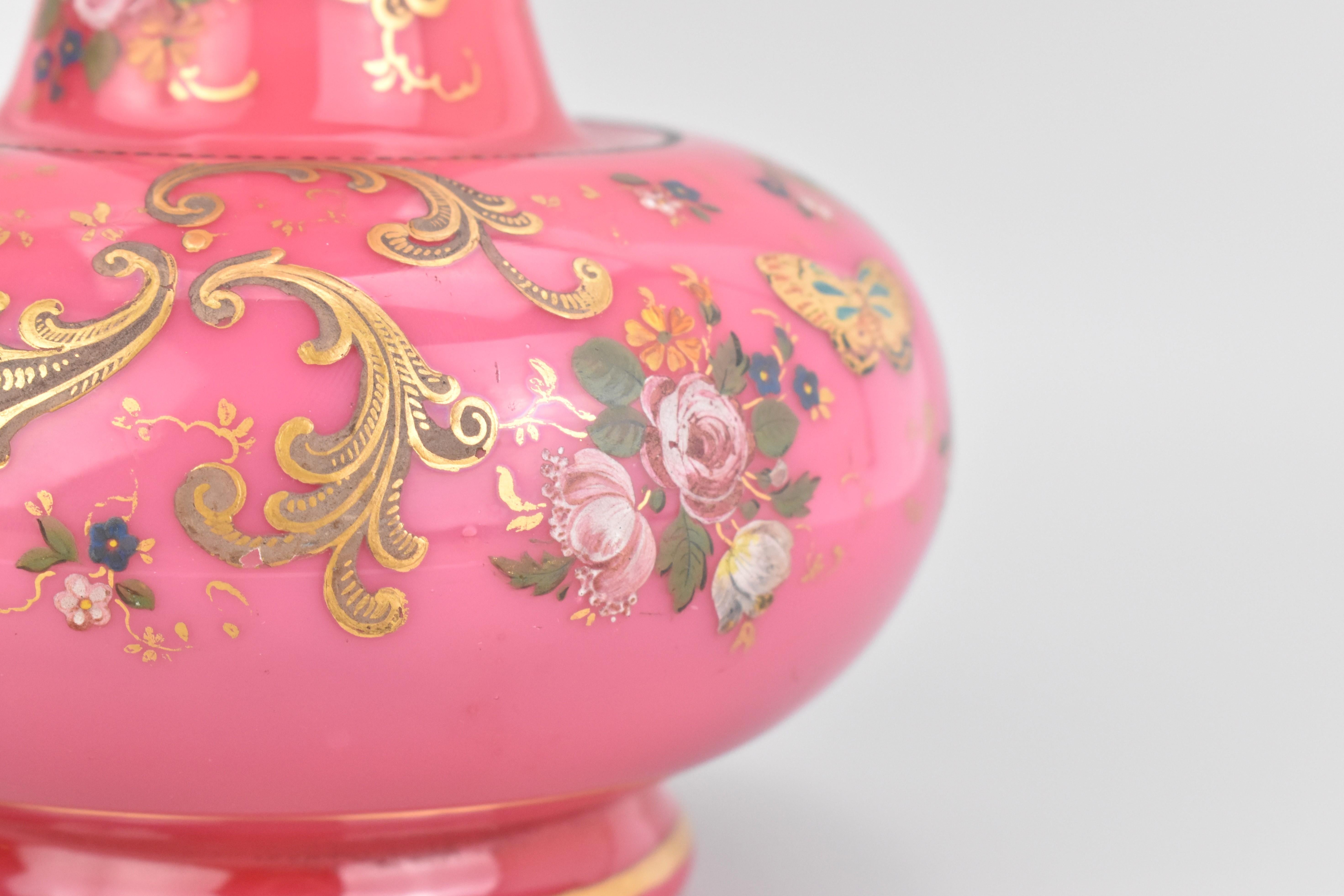 Antica coppia di vasi in galss smaltati opalini rosa, XIX secolo in vendita 1