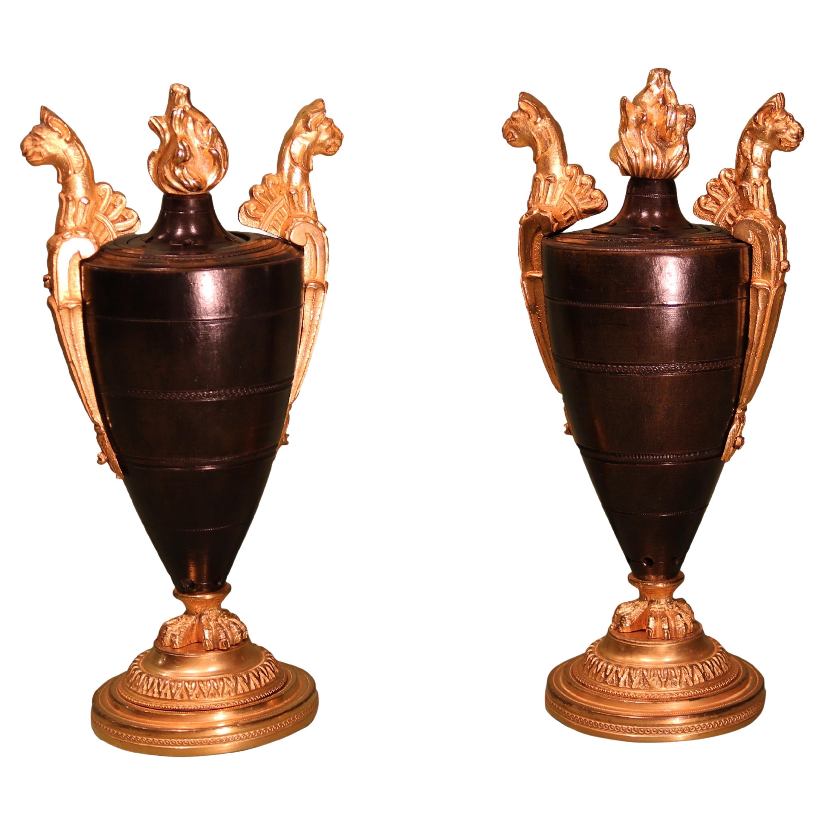 Antikes Paar Parfümflaschen aus Bronze und Goldbronze aus der Regency-Periode