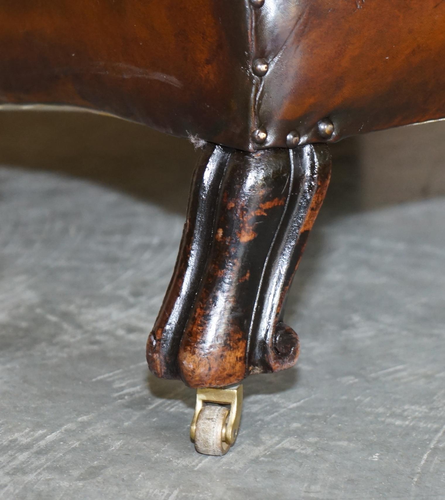 Antikes Paar restaurierte viktorianische Zigarrenbraune Ledersessel mit geschnitzten Beinen, Paar im Angebot 6