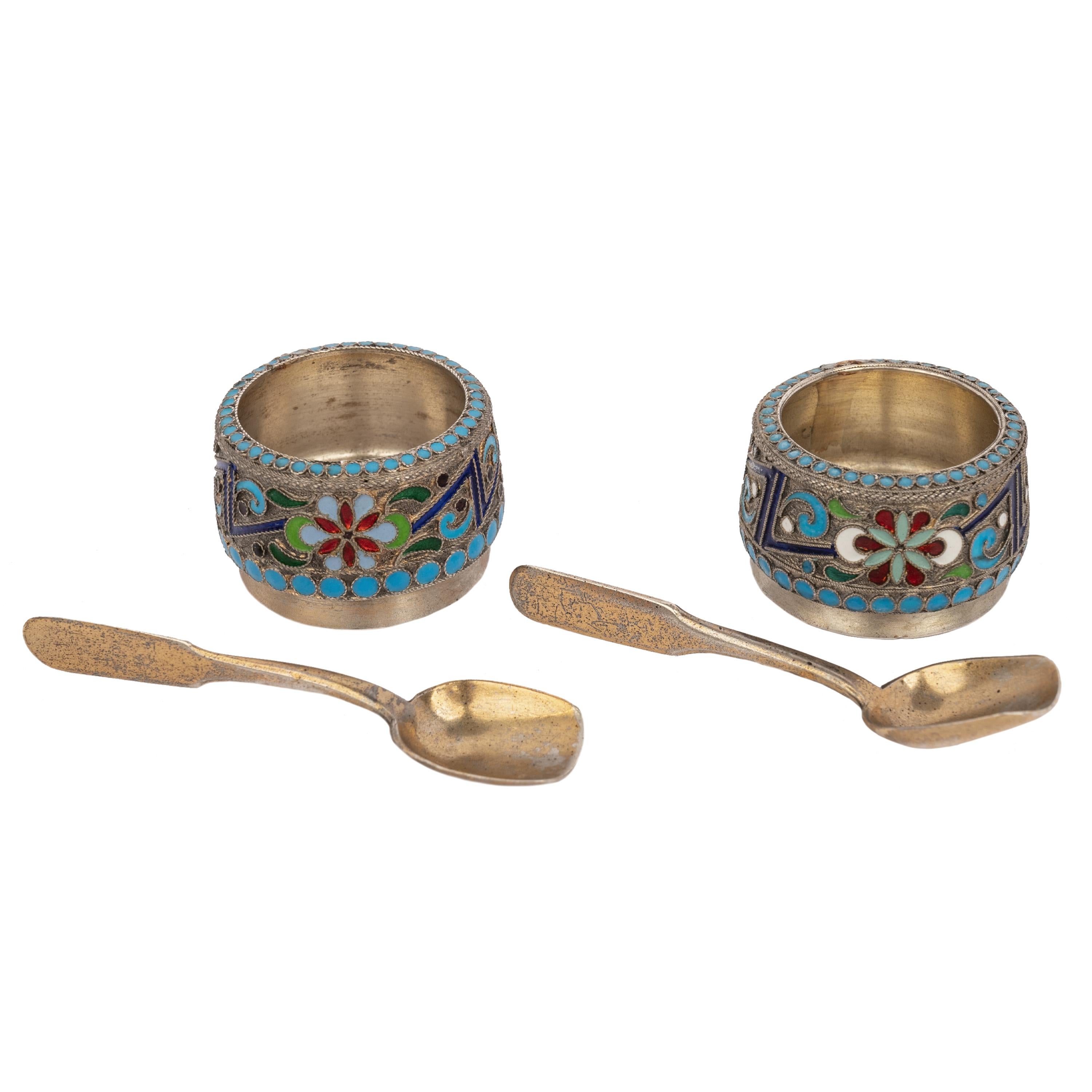 Early 20th Century Antique Pair of Russian Silver Gilt Enamel Cloisonné Salts Spoons St. Petersburg For Sale