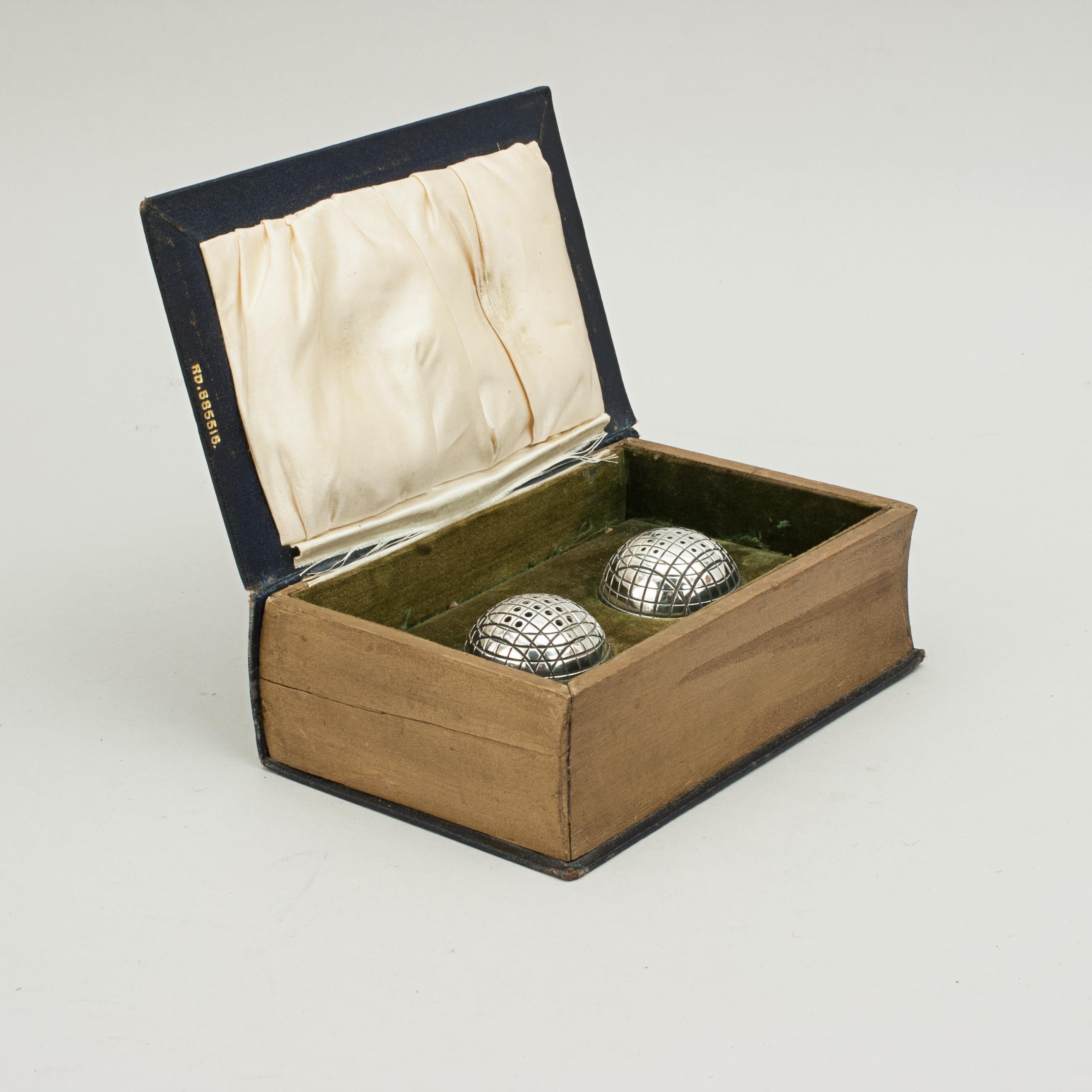 Antique Pair of Salt and Pepper Golf Balls in Leather Book, A Good Lie In Good Condition In Oxfordshire, GB