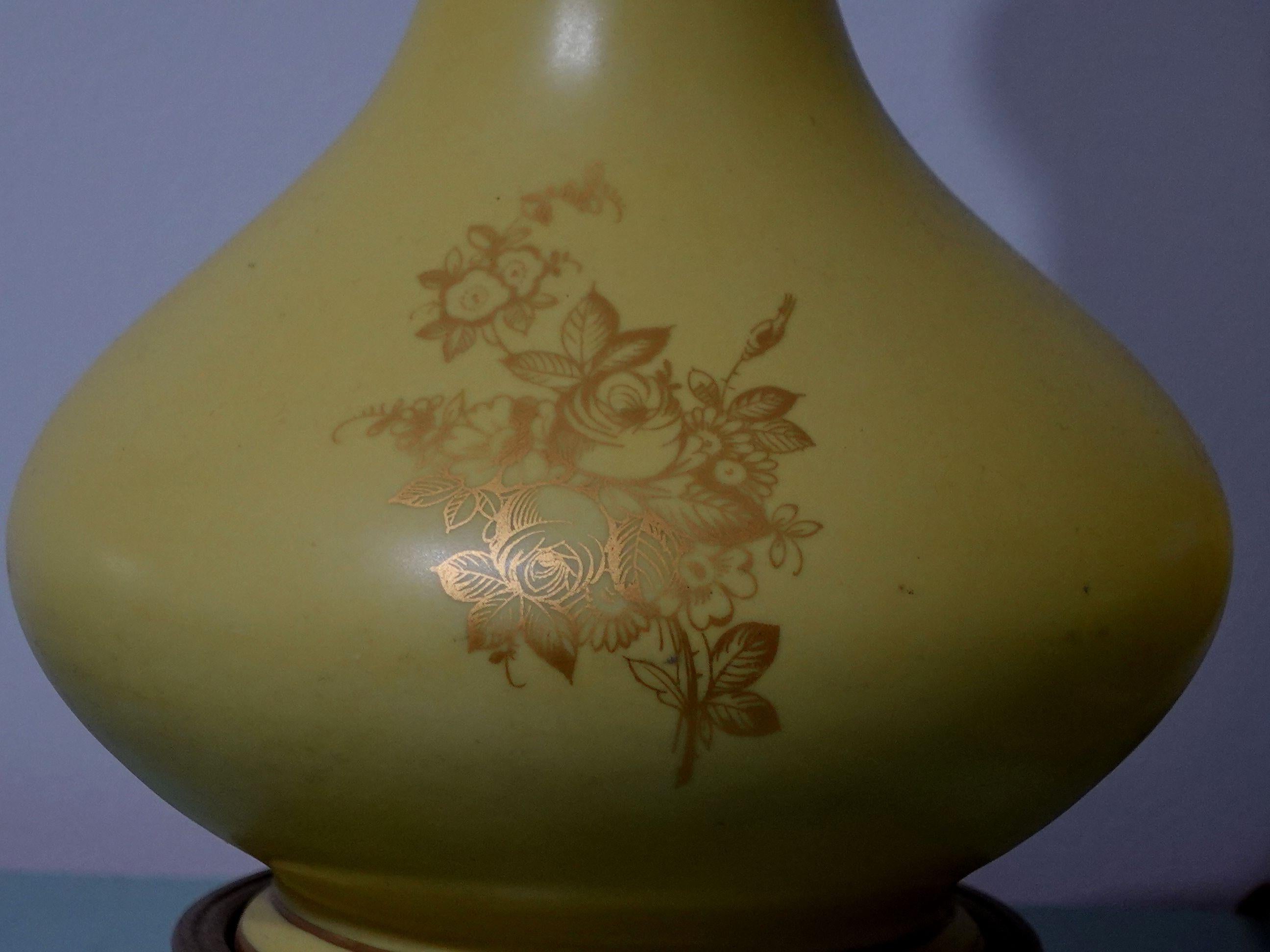 Antique Pair of Shaped Hand-Painted Reserved Floral Lamps, 1900s For Sale 3