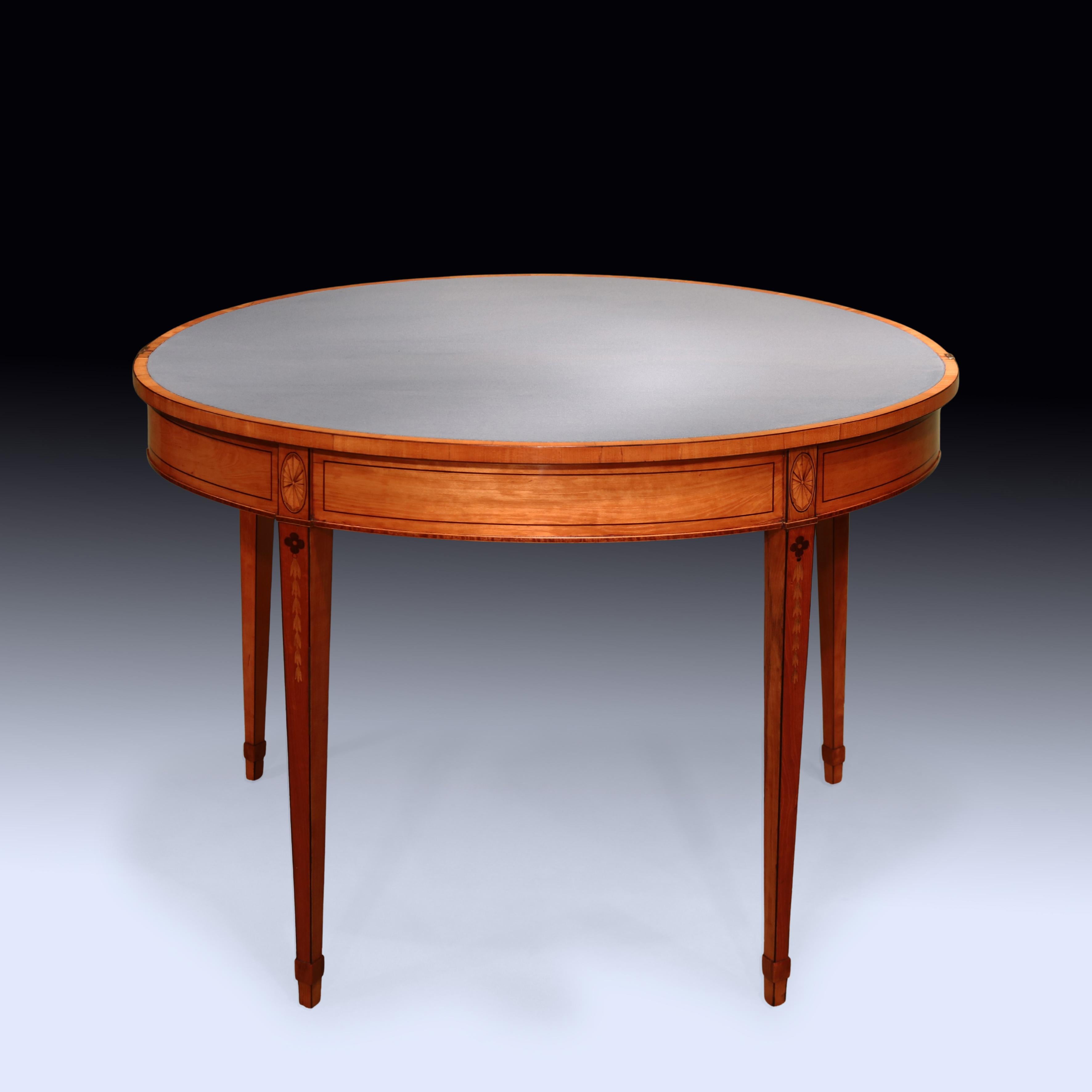 Antique pair of Sheraton period satinwood card tables In Good Condition For Sale In London, GB