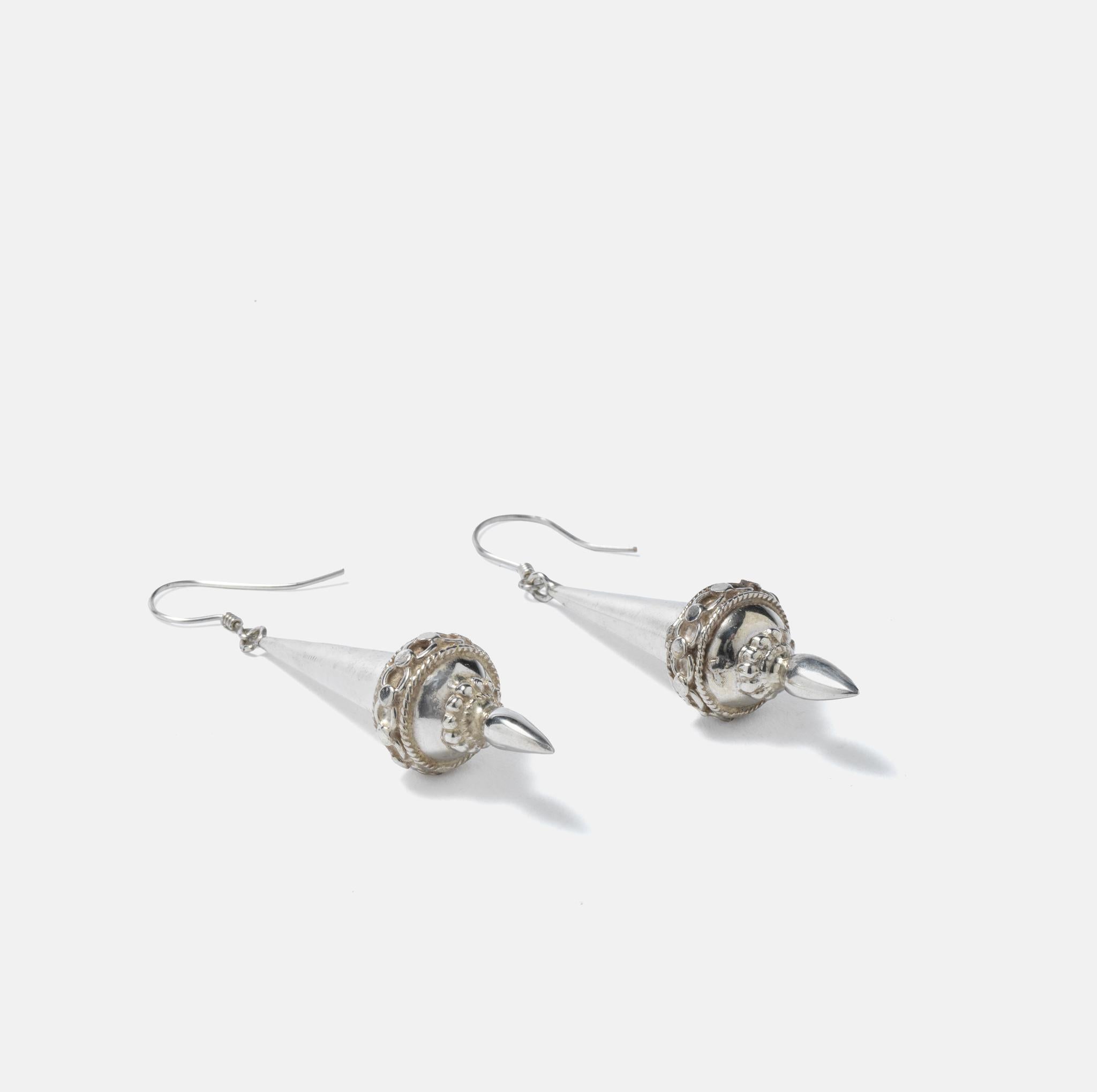 Antique pair of silver ear rings. late 19th c In Good Condition For Sale In Stockholm, SE