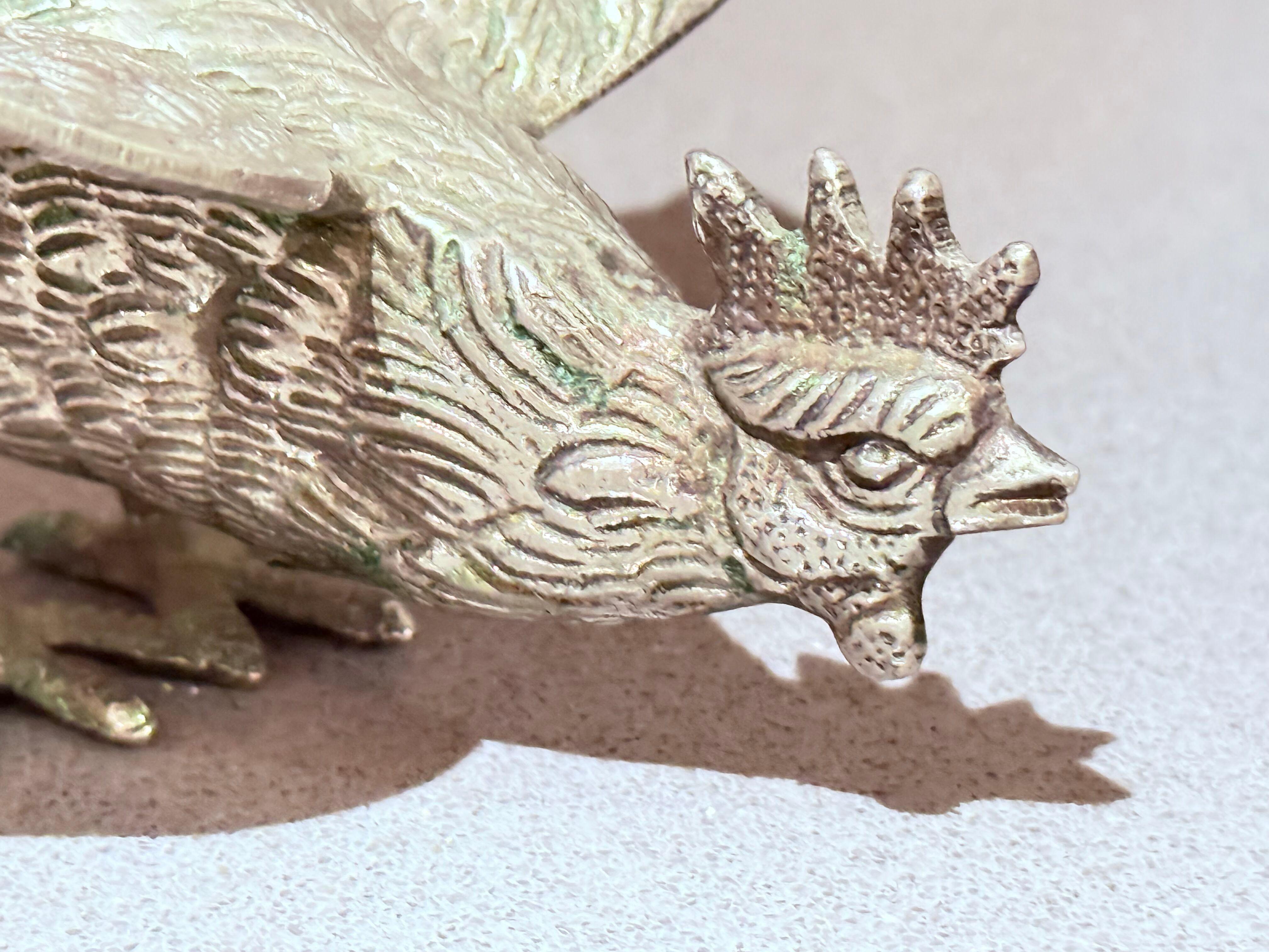 Intagliato Antica coppia di galli d'argento da appoggio, decorazione per la casa, figura animale in vendita