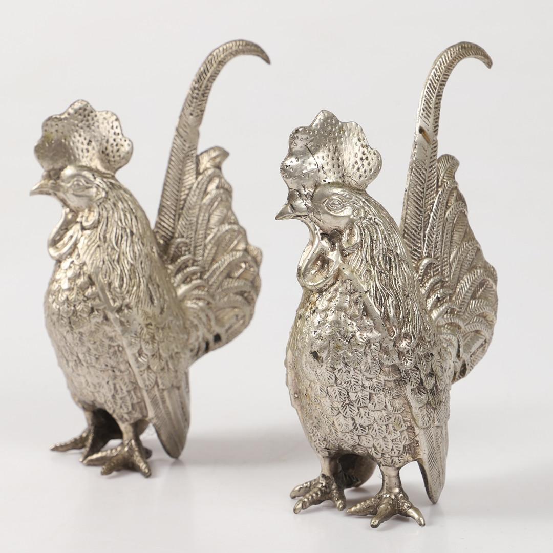 Pareja Antigua de Gallo de Pie de Plata, Escultura Decorativa para el Hogar en Excelente estado para la venta en Wembley, GB