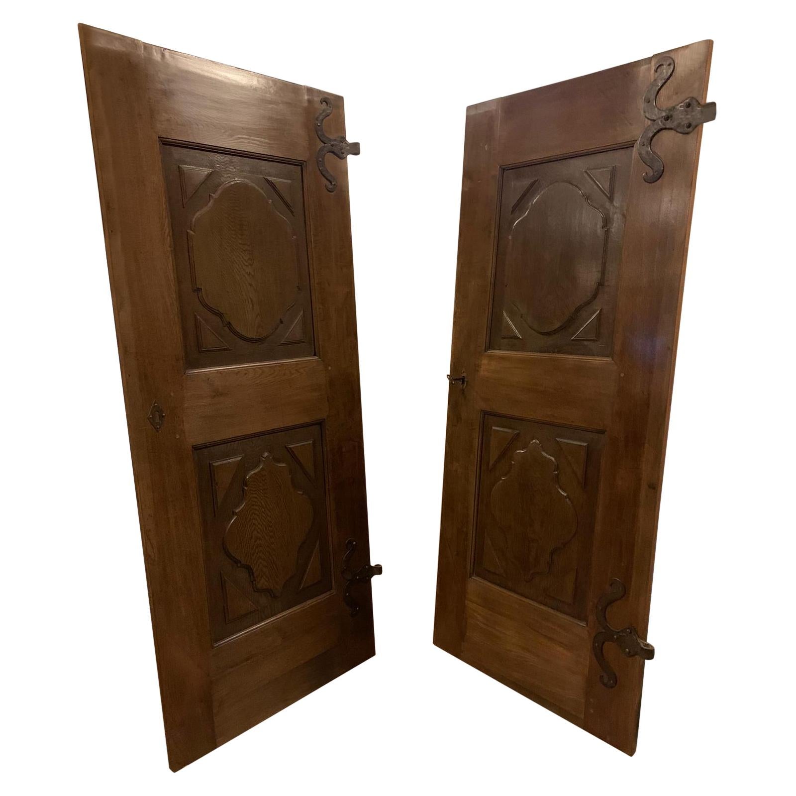 Antique Pair of Single Oak Doors, 18th Century, Italy