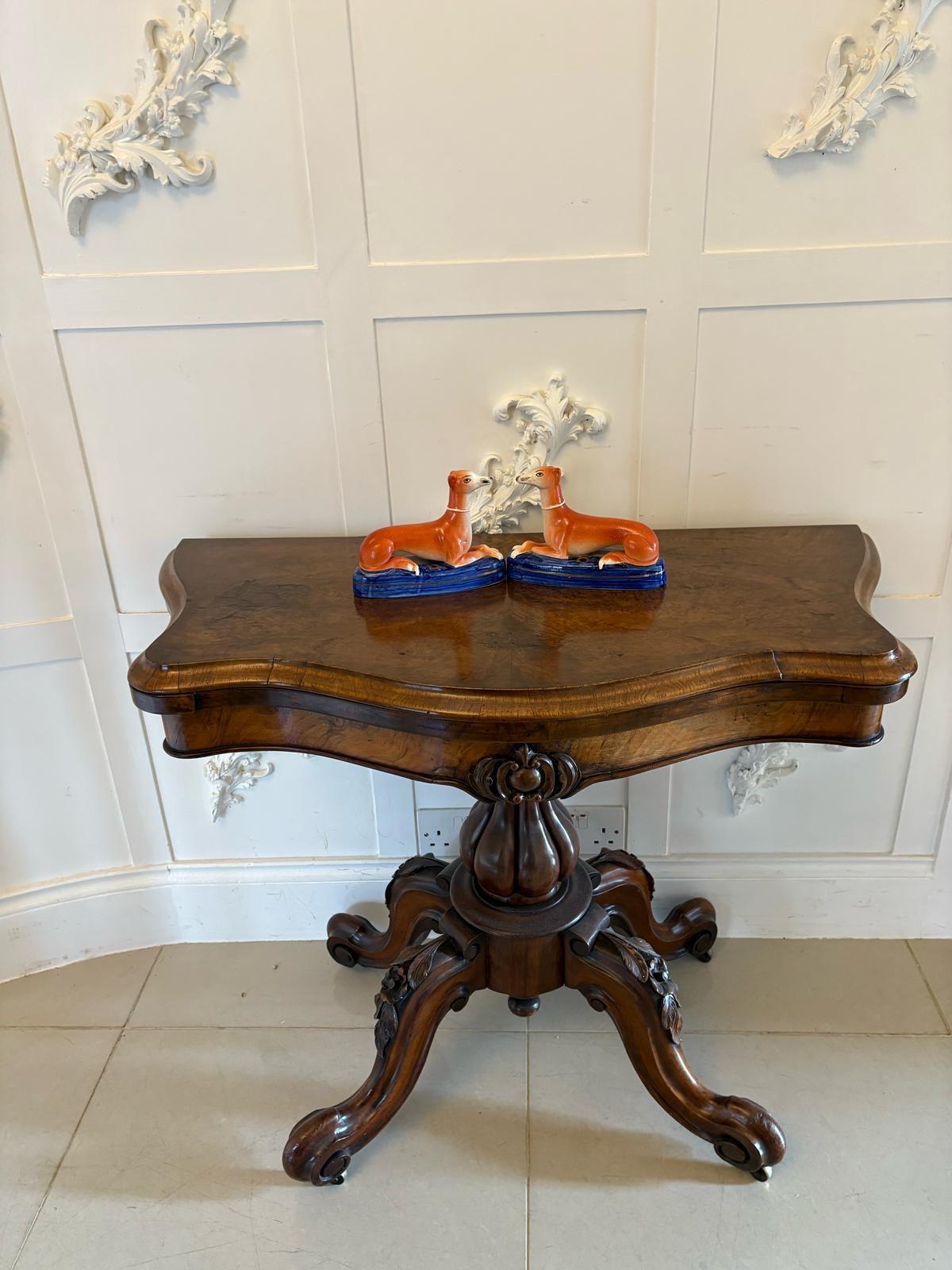 Antique pair of Staffordshire Greyhound inkwells on raised blue cobalt bases with gilt decoration.

In perfect original condition, no cracks, chips or repairs.

Dimensions
Height 13 cm (5.12 in)
Width 18 cm (7.09 in)
Depth 6 cm (2.36 in)

Dated 1880
