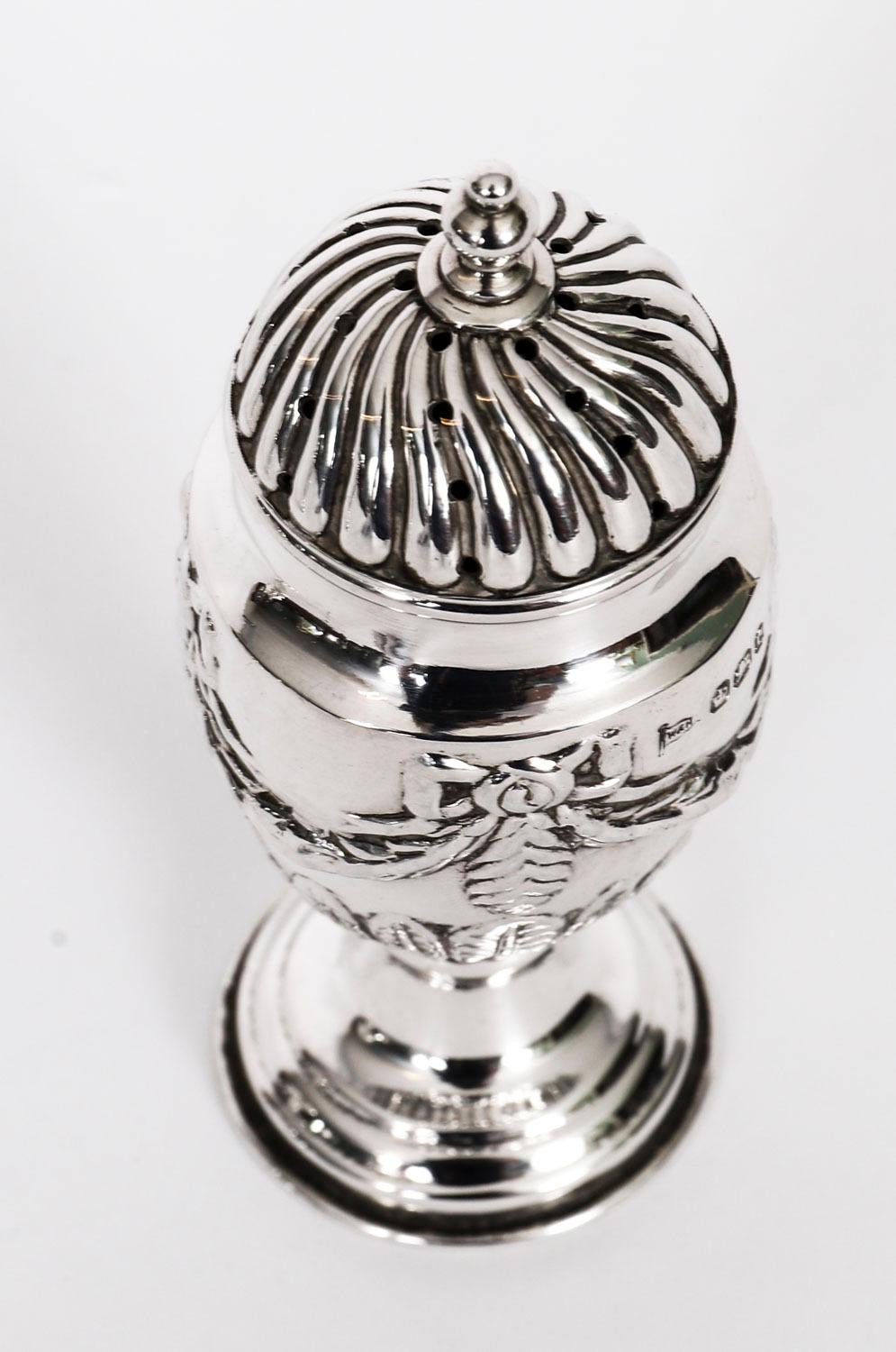 Argento Antica coppia di Shakers in argento sterling per sale e pepe del 1885, XIX secolo in vendita