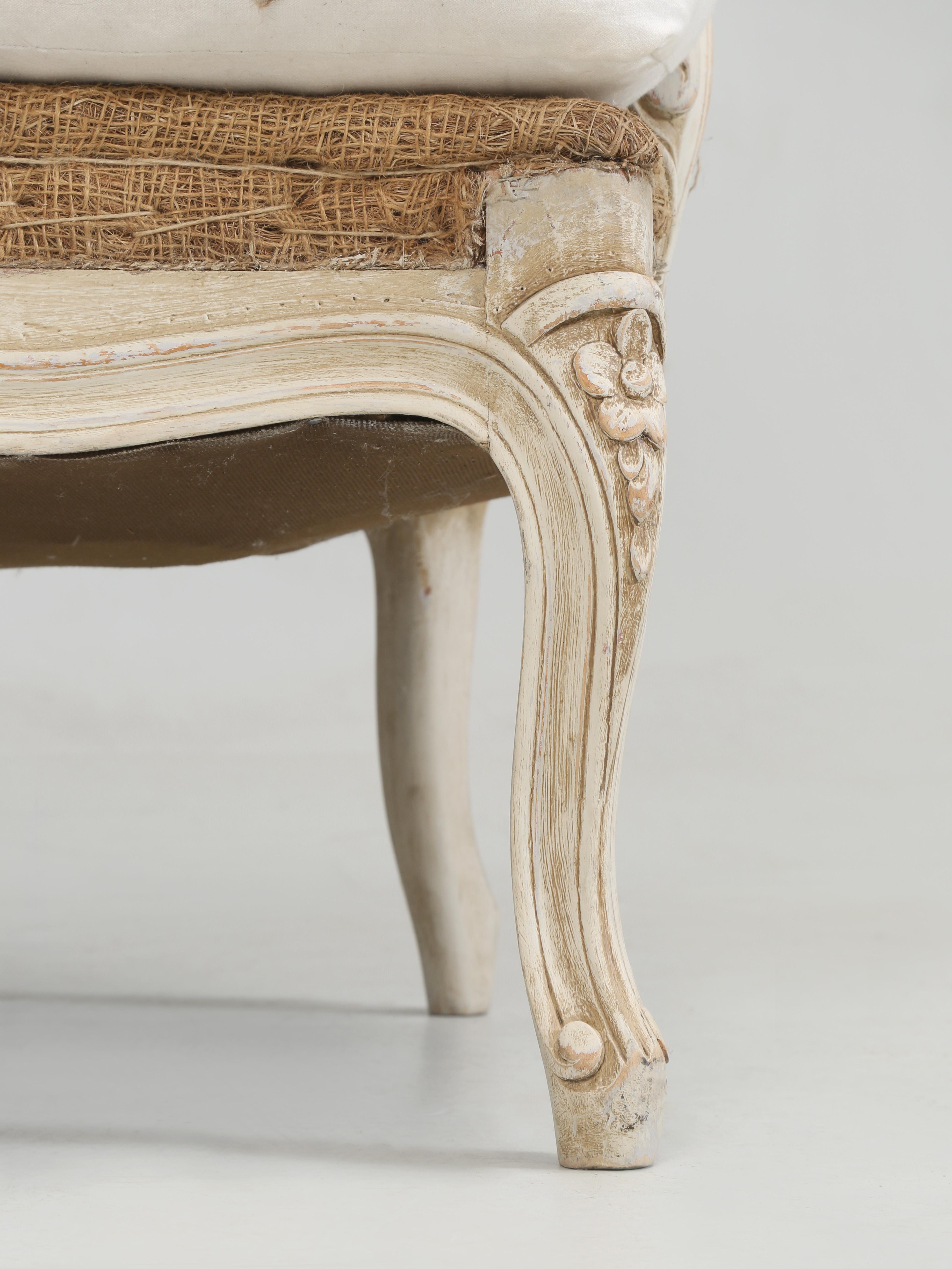 Antikes Paar schwedischer Gustavianischer Bergère Stühle in alter Farbe unrestauriert um 1900 im Angebot 6