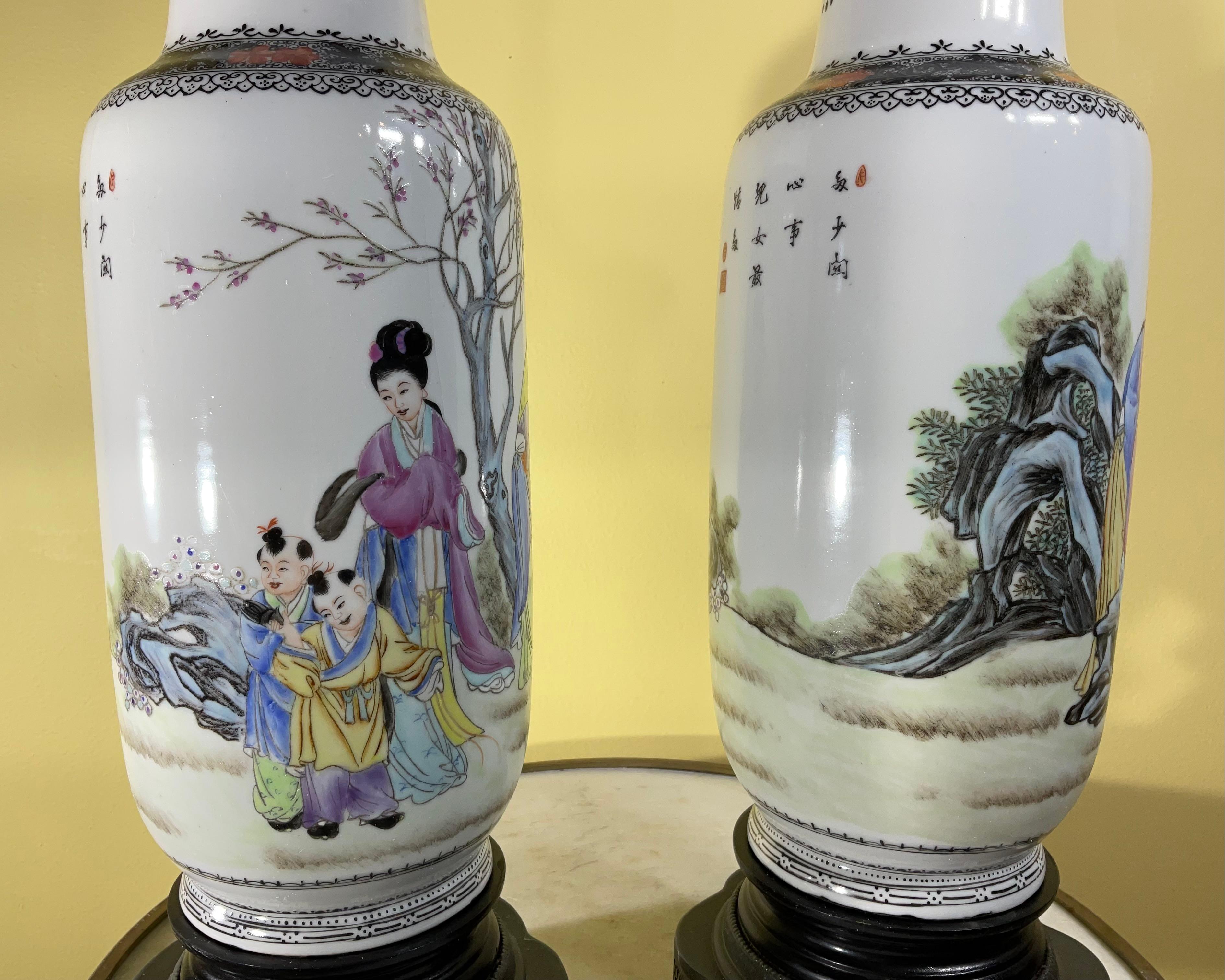 Paire de lampes de bureau anciennes en porcelaine chinoiseries, nouvellement  Electrifié en vente 2