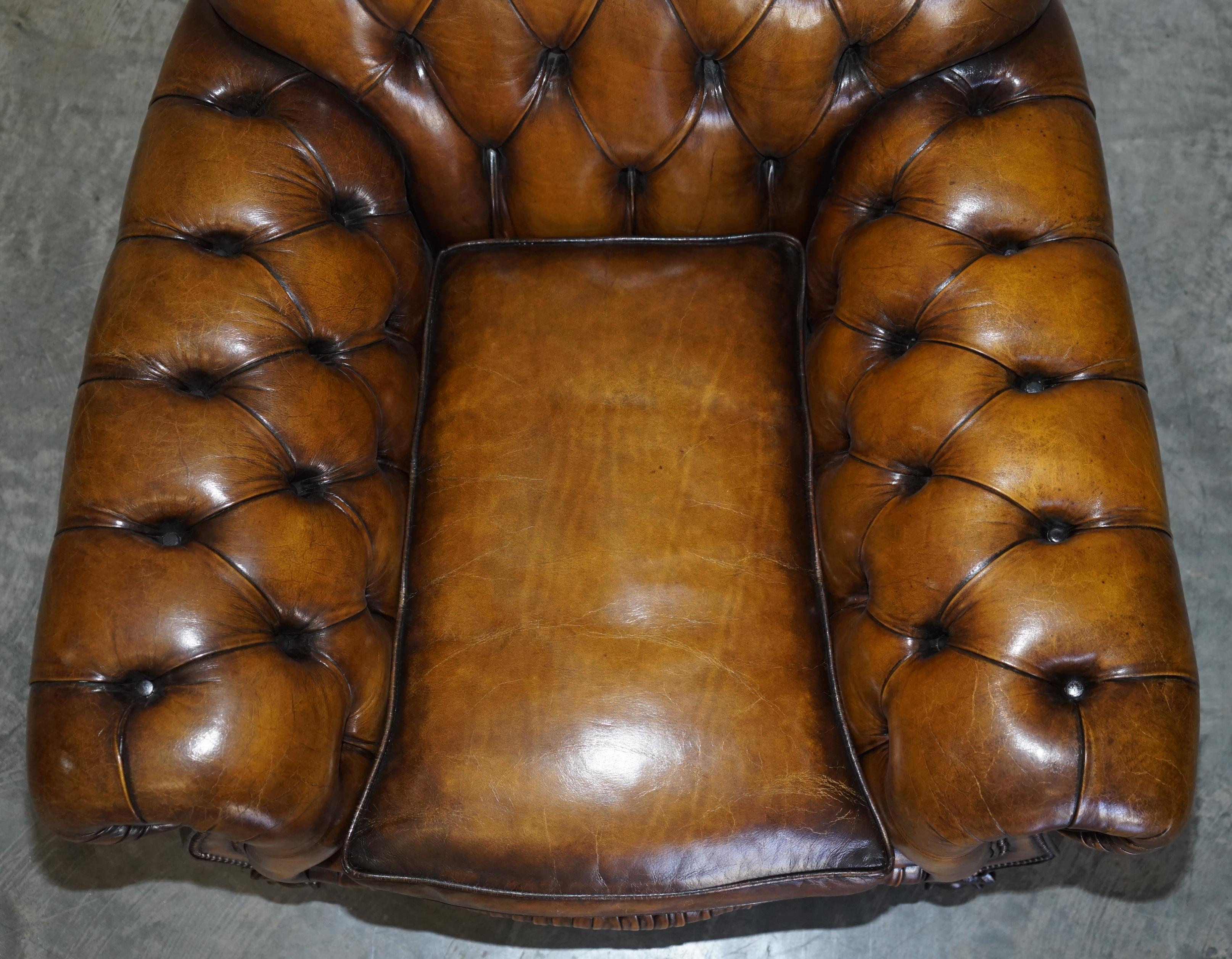 Antique Pair of Thomas Chippendale Style Chesterfield Brown Leather Armchairs For Sale 10