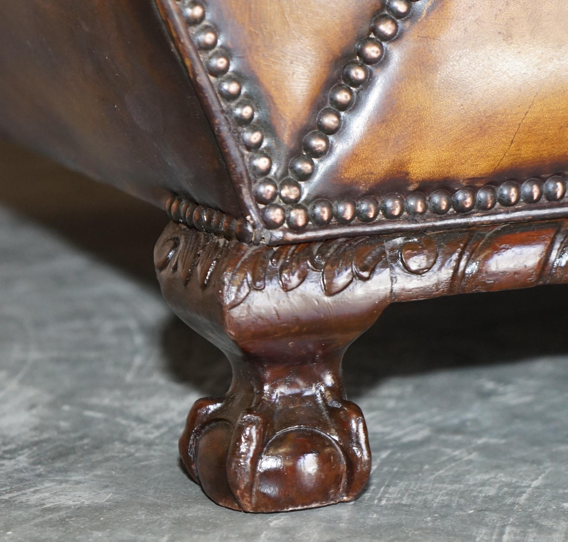 Antikes Paar antiker Sessel aus braunem Leder im Thomas Chippendale-Stil aus Chesterfield im Angebot 13