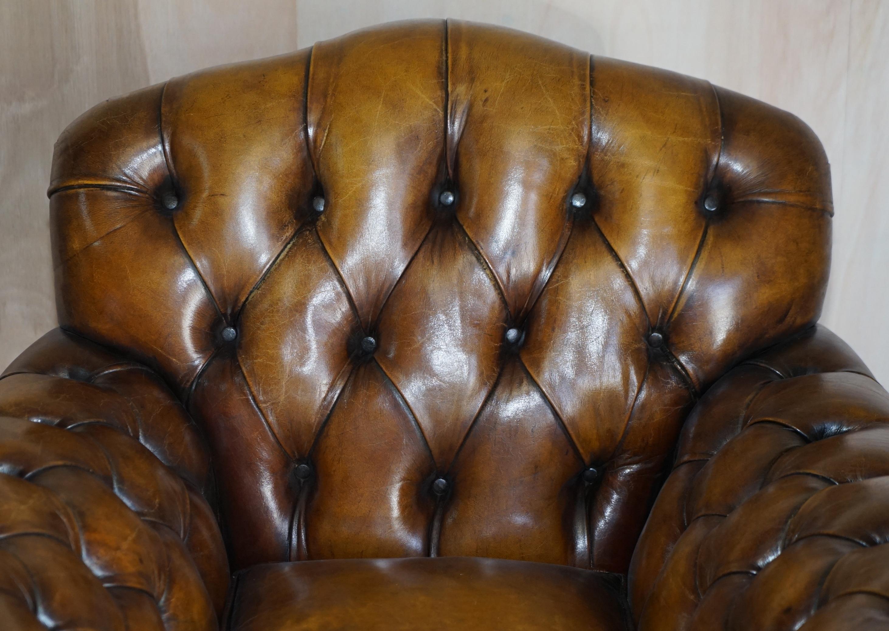 Victorian Antique Pair of Thomas Chippendale Style Chesterfield Brown Leather Armchairs For Sale