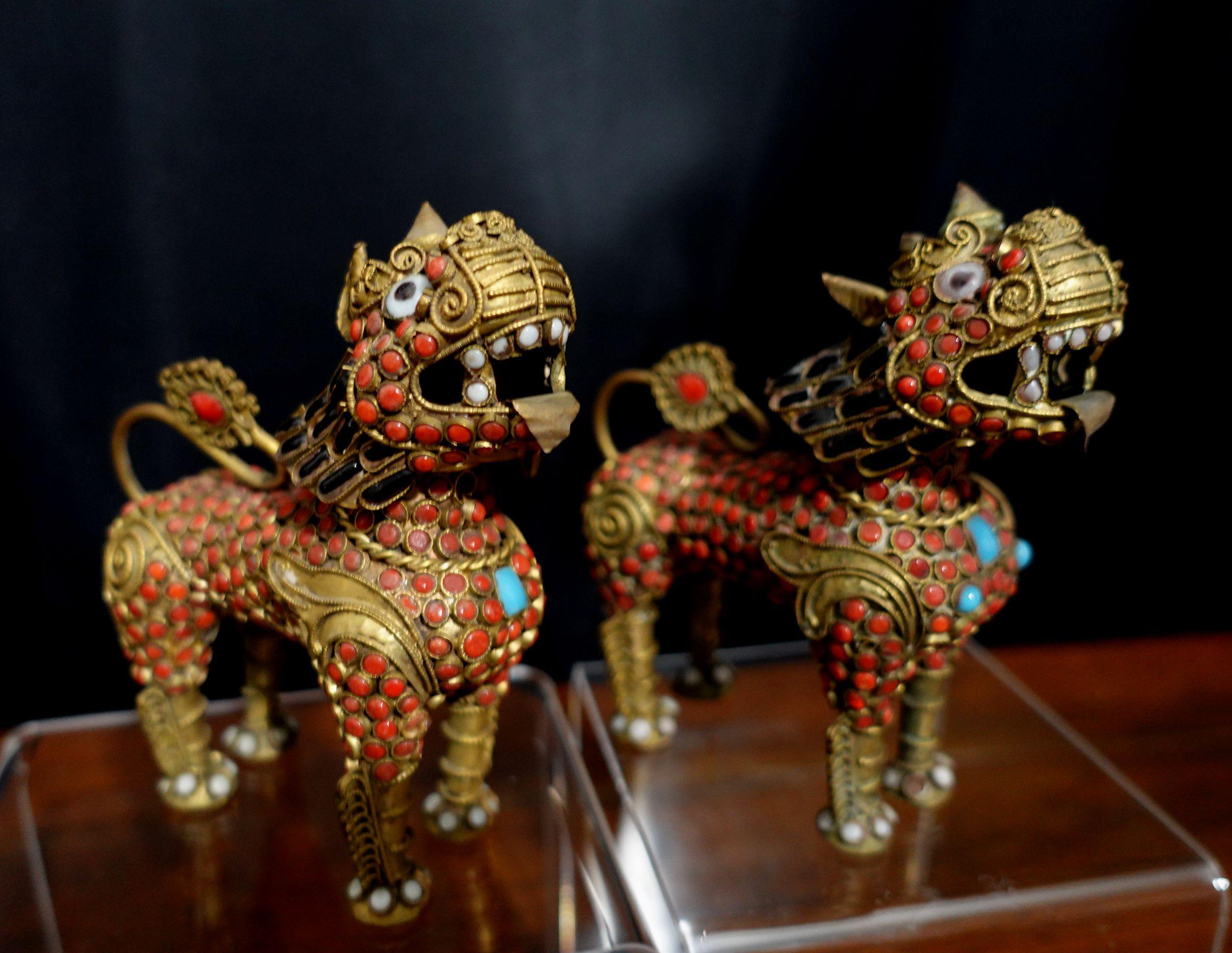 20th Century Antique Pair of Tibetan Enamel Jeweled Foo Lions / Dogs Snuff Bottles