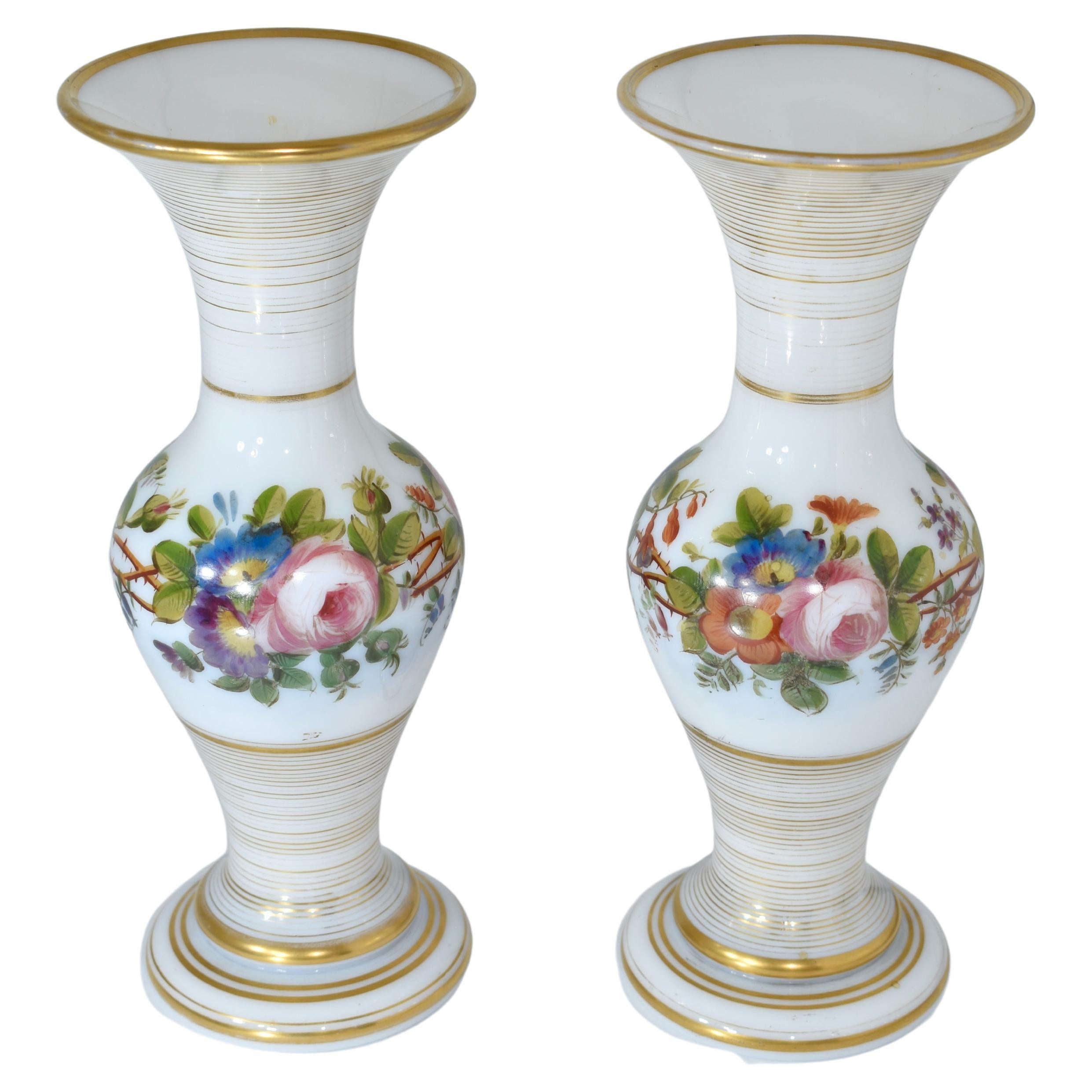 Antique Pair of Vases, French Opaline by Baccarat, 19th Century In Good Condition For Sale In Rostock, MV