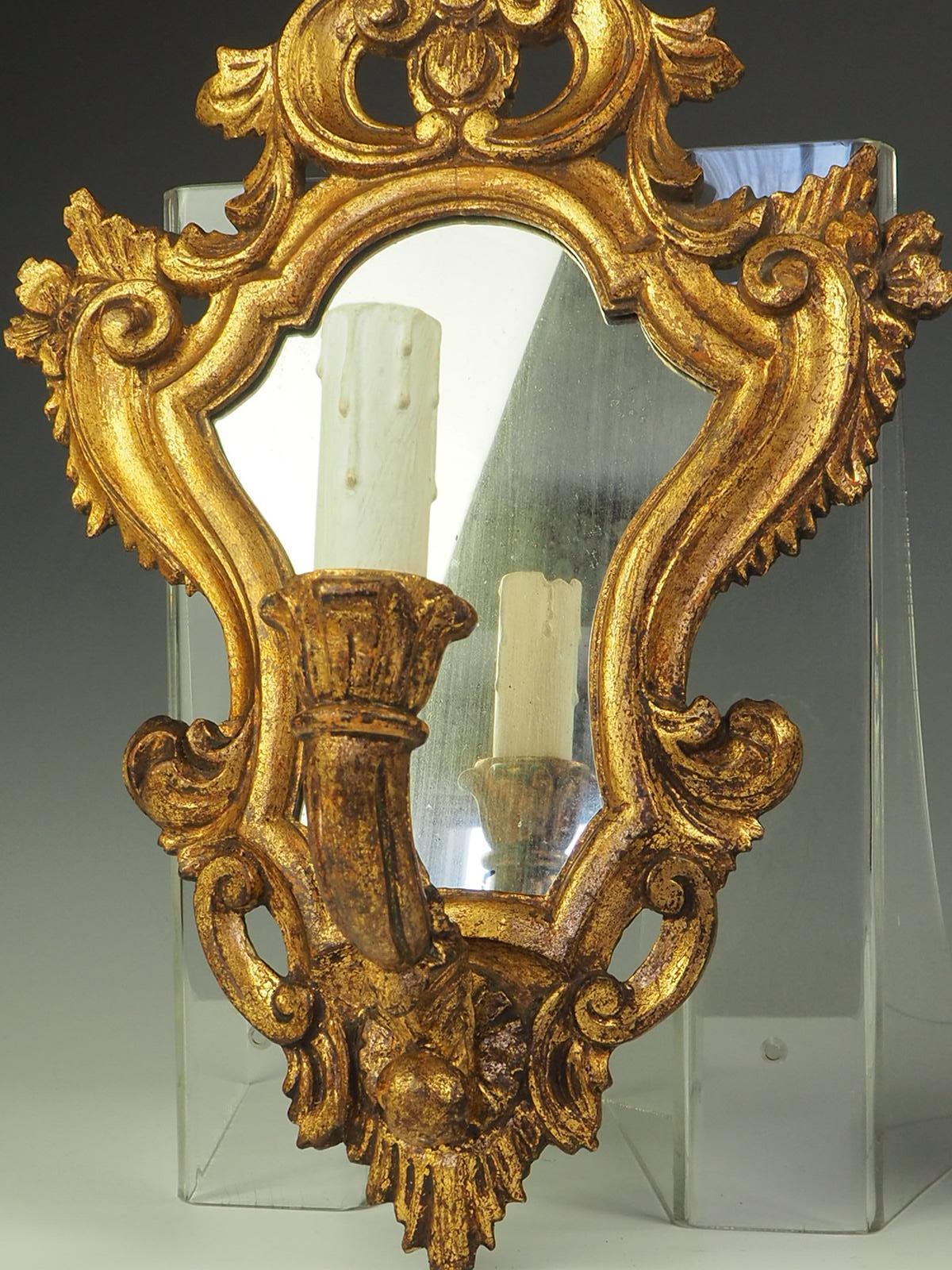 Paire d'antiquités vénitiennes 'Girandole' Wall Mirror Lights en vente 2