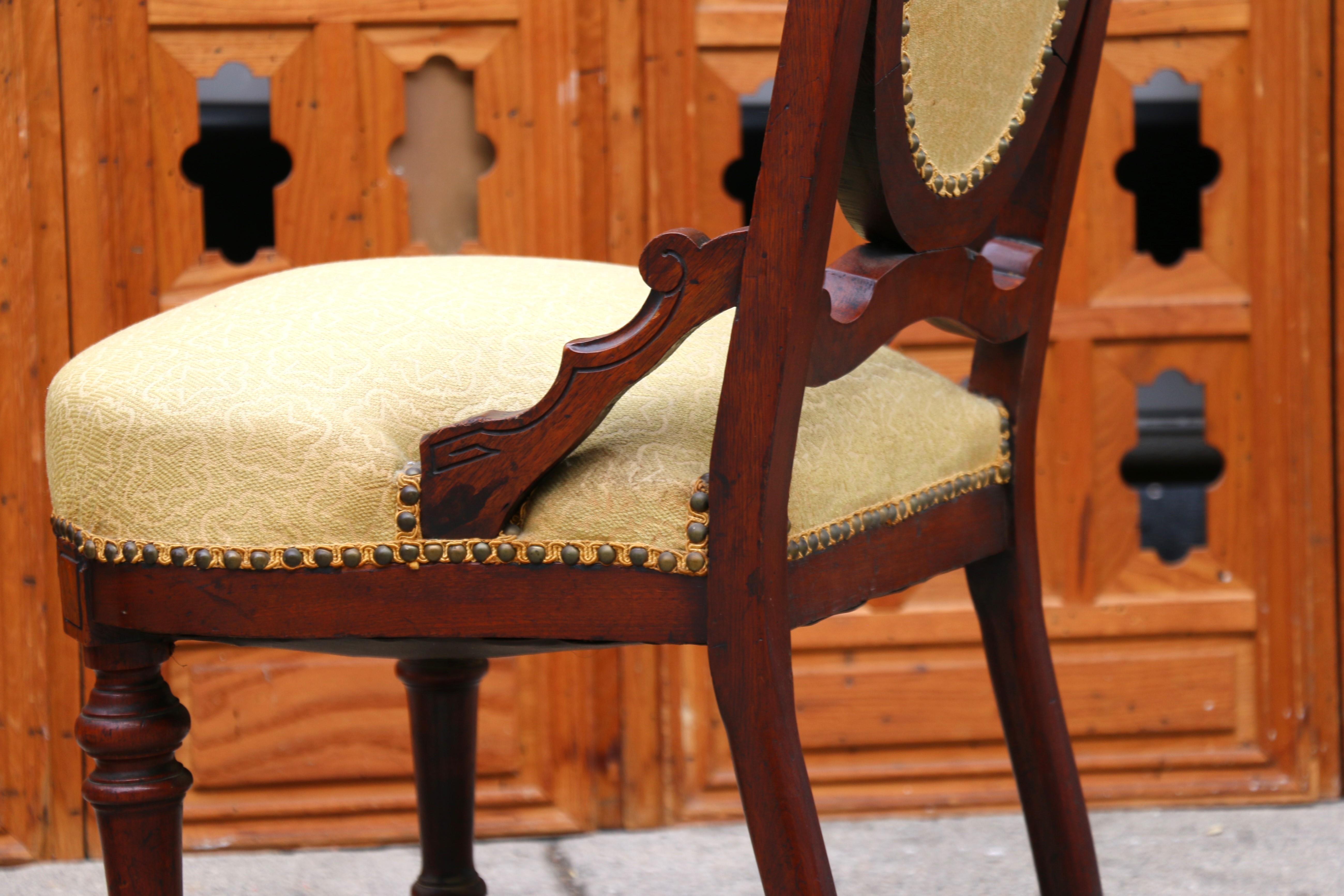 Antique Pair of Victorian Finely Carved Mahogany Side Chairs For Sale 7