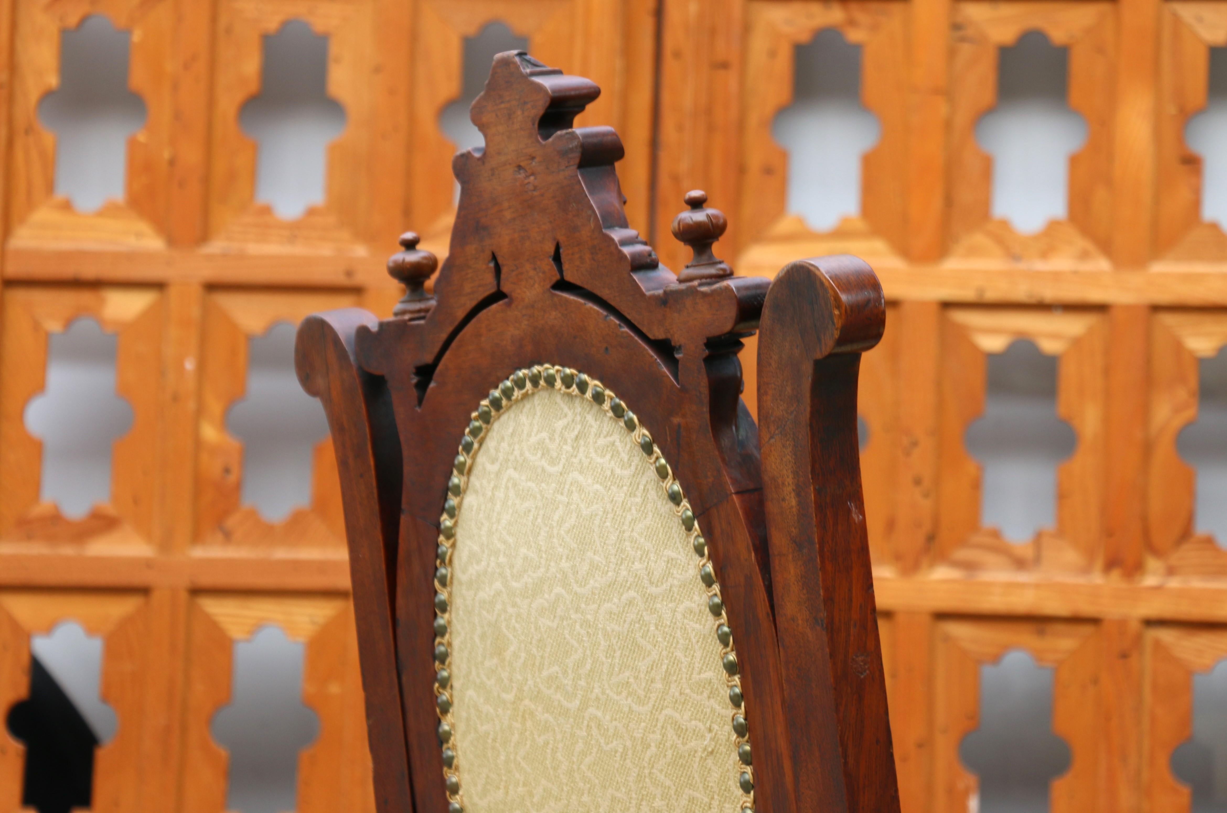 Antique Pair of Victorian Finely Carved Mahogany Side Chairs For Sale 8